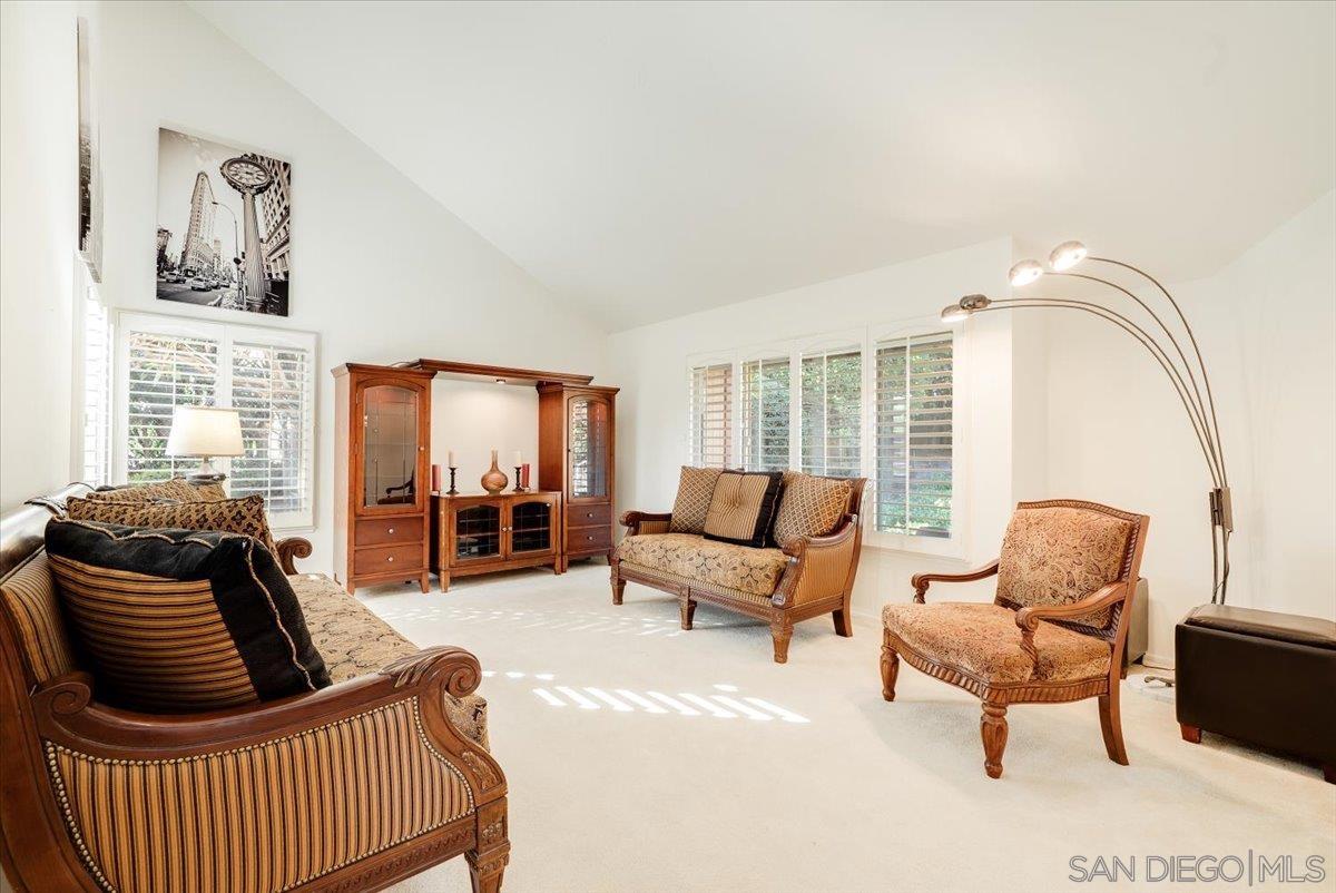 Detail Gallery Image 10 of 73 For 872  Oro Grande Street, Oceanside,  CA 92057 - 3 Beds | 2/1 Baths