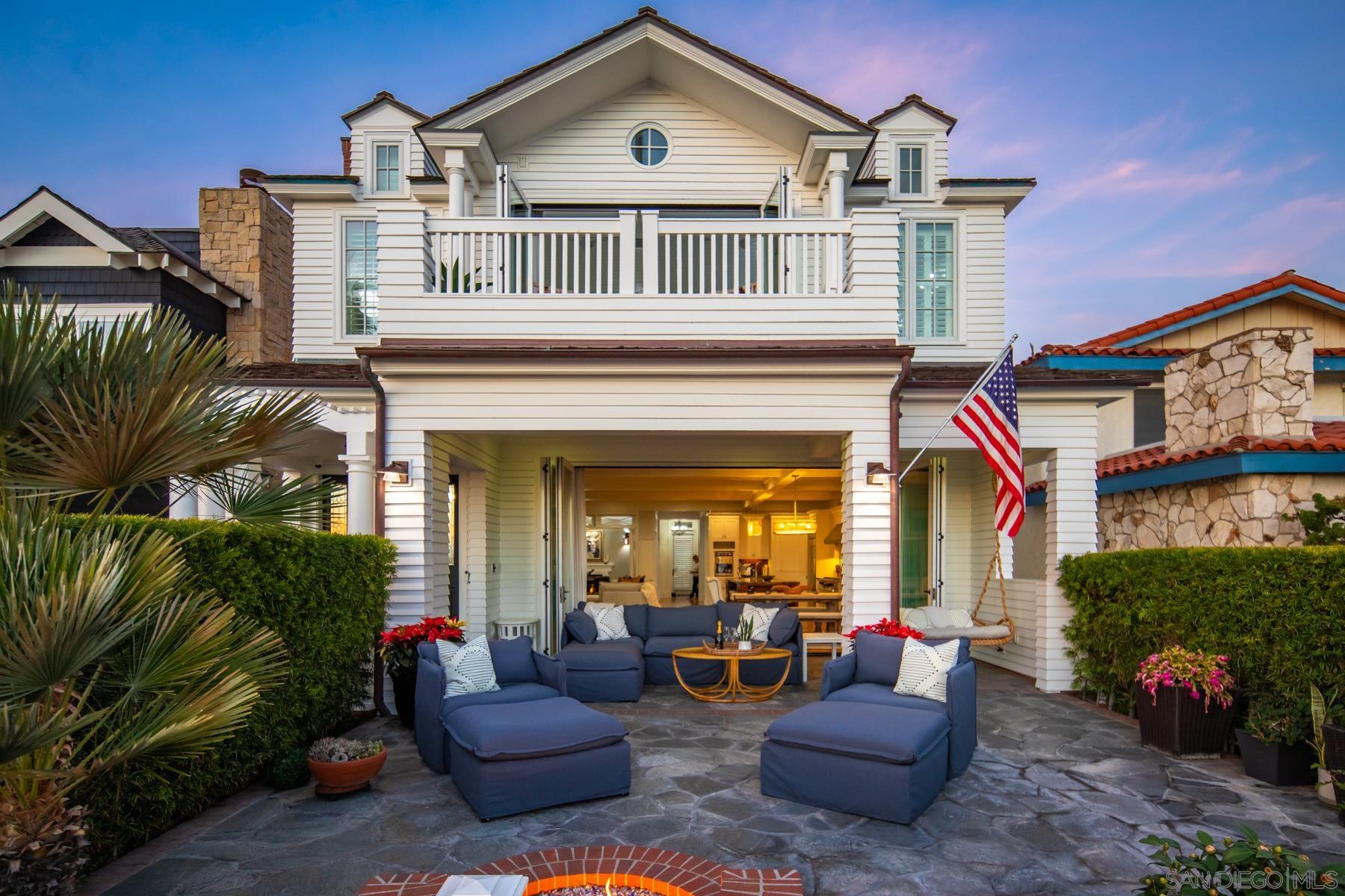 Detail Gallery Image 2 of 47 For 919  Ocean Blvd, Coronado,  CA 92118 - 5 Beds | 5 Baths