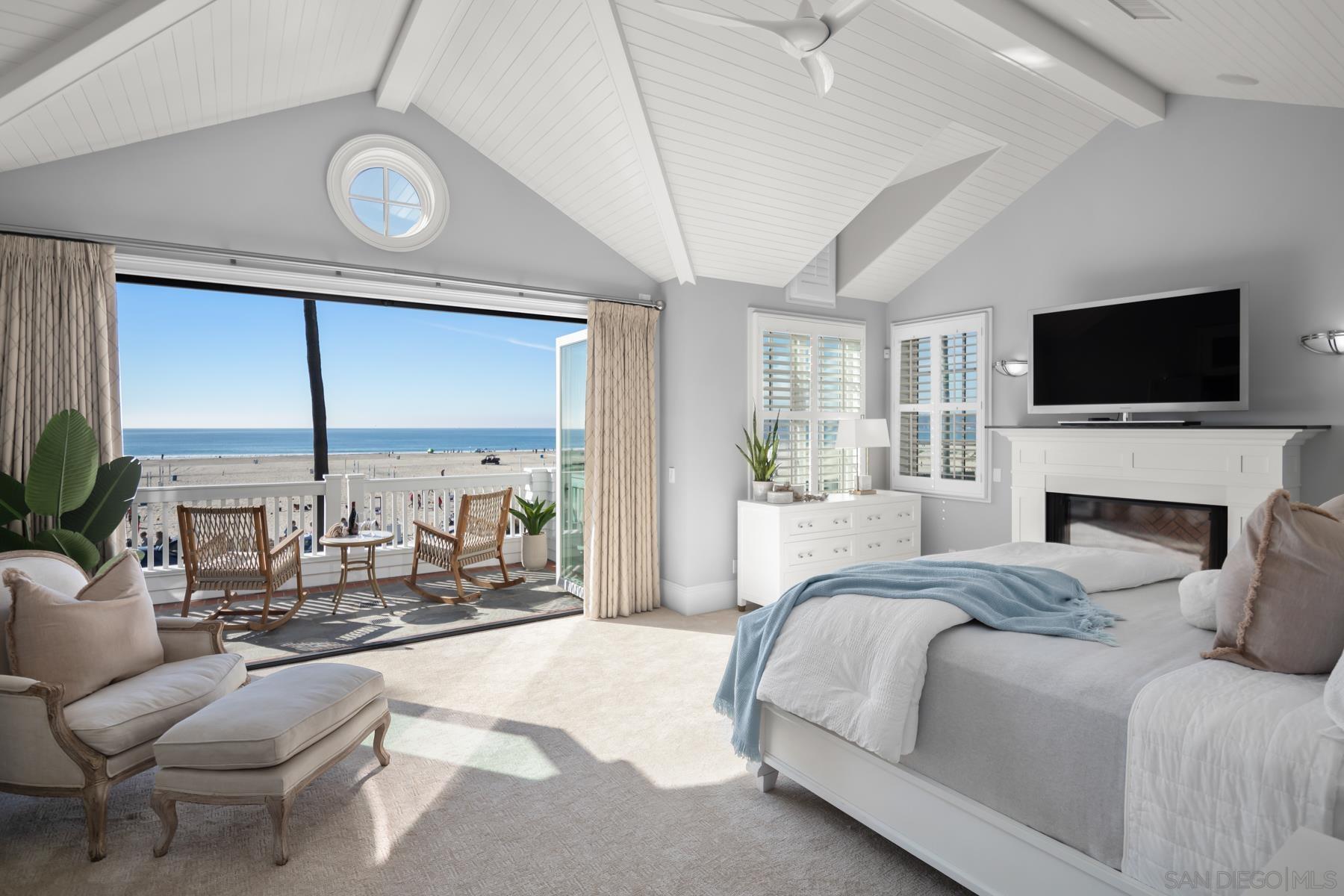 Detail Gallery Image 17 of 47 For 919  Ocean Blvd, Coronado,  CA 92118 - 5 Beds | 5 Baths