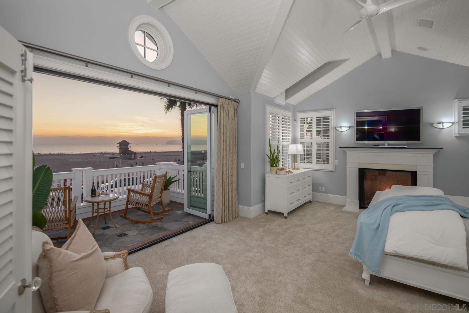 Detail Gallery Image 22 of 47 For 919  Ocean Blvd, Coronado,  CA 92118 - 5 Beds | 5 Baths