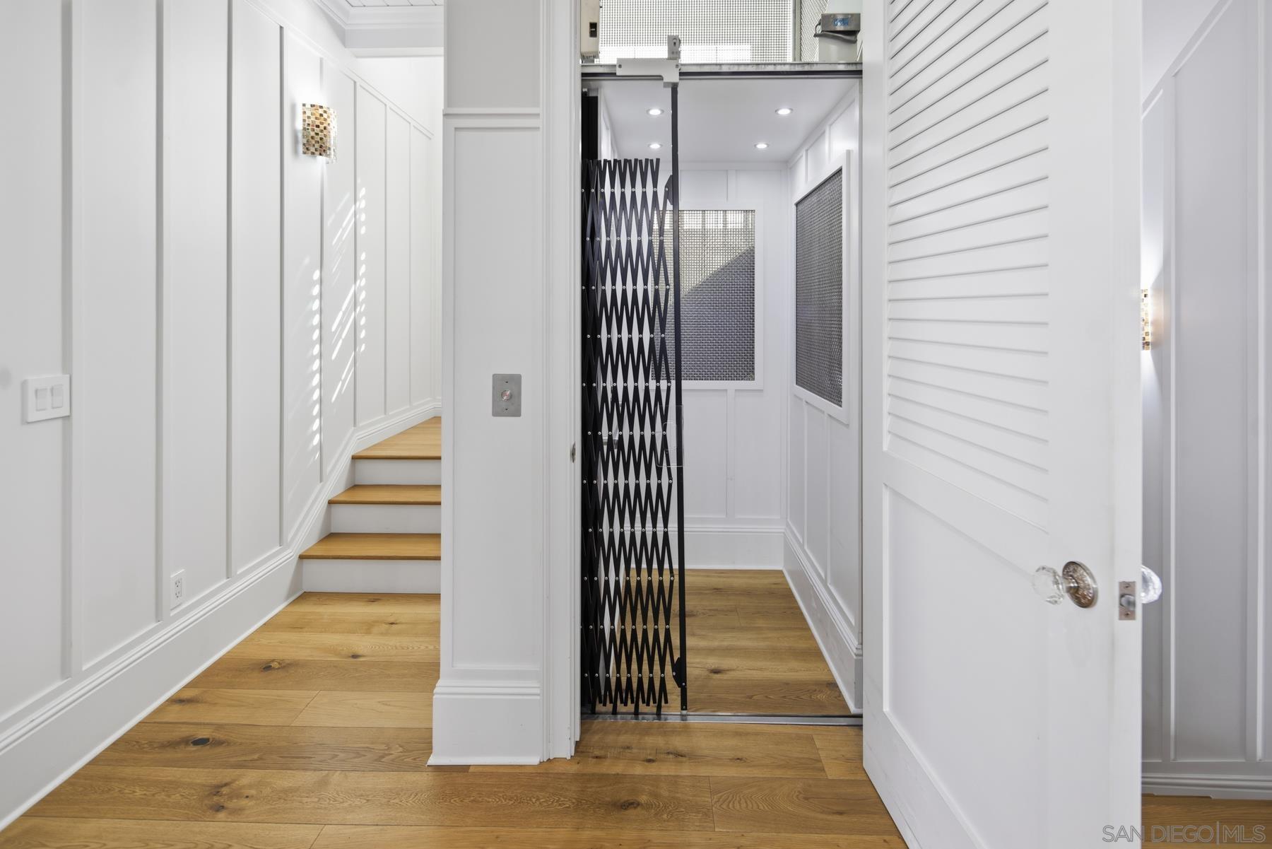 Detail Gallery Image 36 of 47 For 919  Ocean Blvd, Coronado,  CA 92118 - 5 Beds | 5 Baths