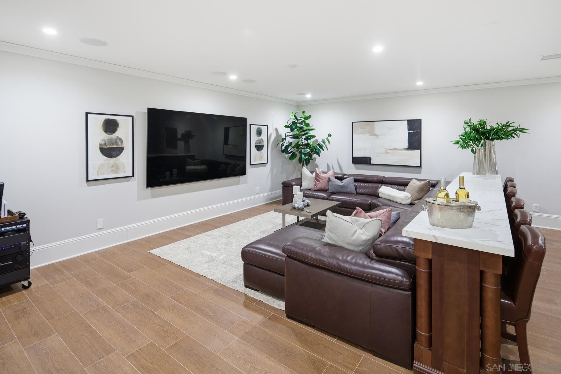 Detail Gallery Image 38 of 47 For 919  Ocean Blvd, Coronado,  CA 92118 - 5 Beds | 5 Baths