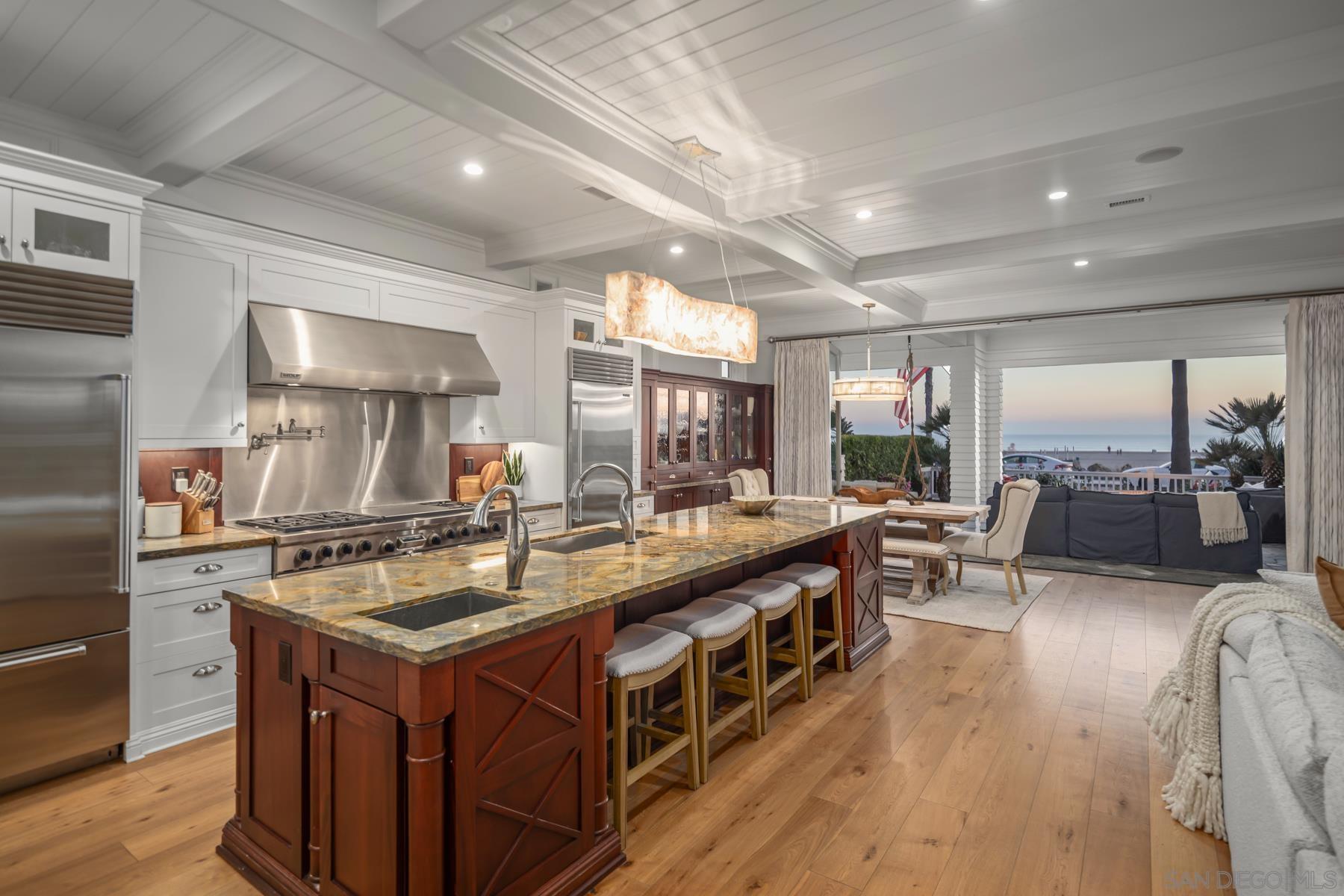Detail Gallery Image 6 of 47 For 919  Ocean Blvd, Coronado,  CA 92118 - 5 Beds | 5 Baths