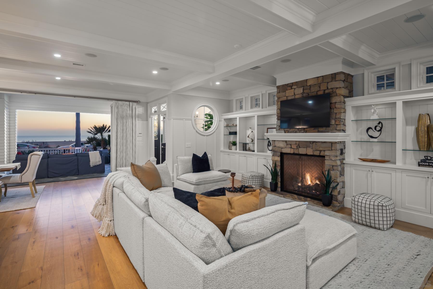 Detail Gallery Image 7 of 47 For 919  Ocean Blvd, Coronado,  CA 92118 - 5 Beds | 5 Baths