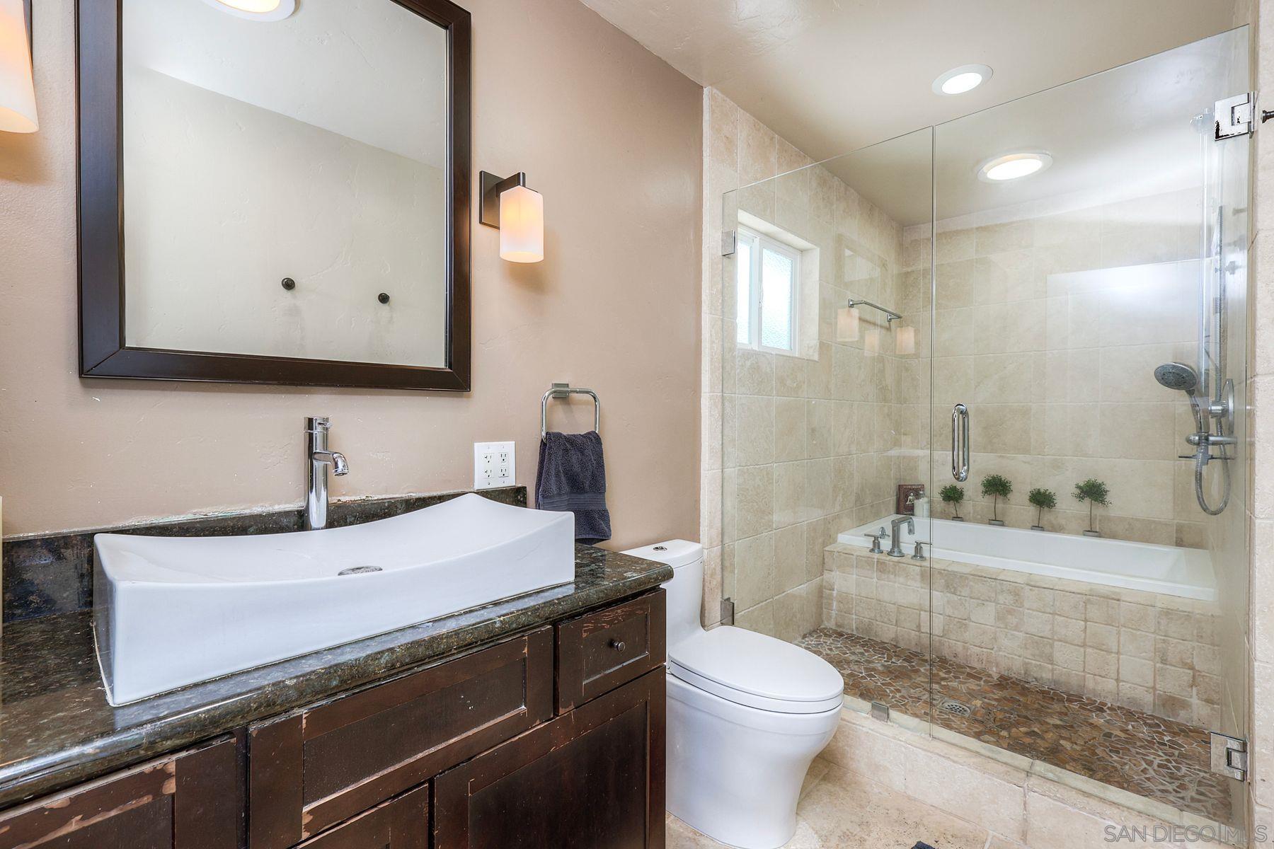 Detail Gallery Image 16 of 35 For 1166  Agate St, San Diego,  CA 92109 - 3 Beds | 2/1 Baths