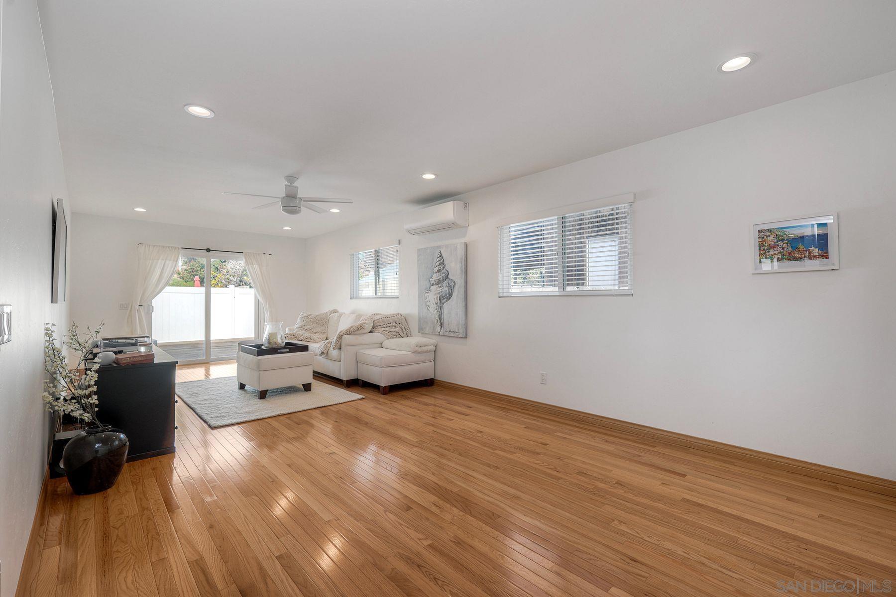 Detail Gallery Image 18 of 35 For 1166  Agate St, San Diego,  CA 92109 - 3 Beds | 2/1 Baths