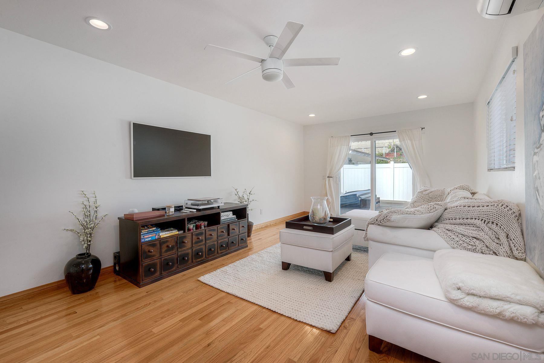 Detail Gallery Image 19 of 35 For 1166  Agate St, San Diego,  CA 92109 - 3 Beds | 2/1 Baths