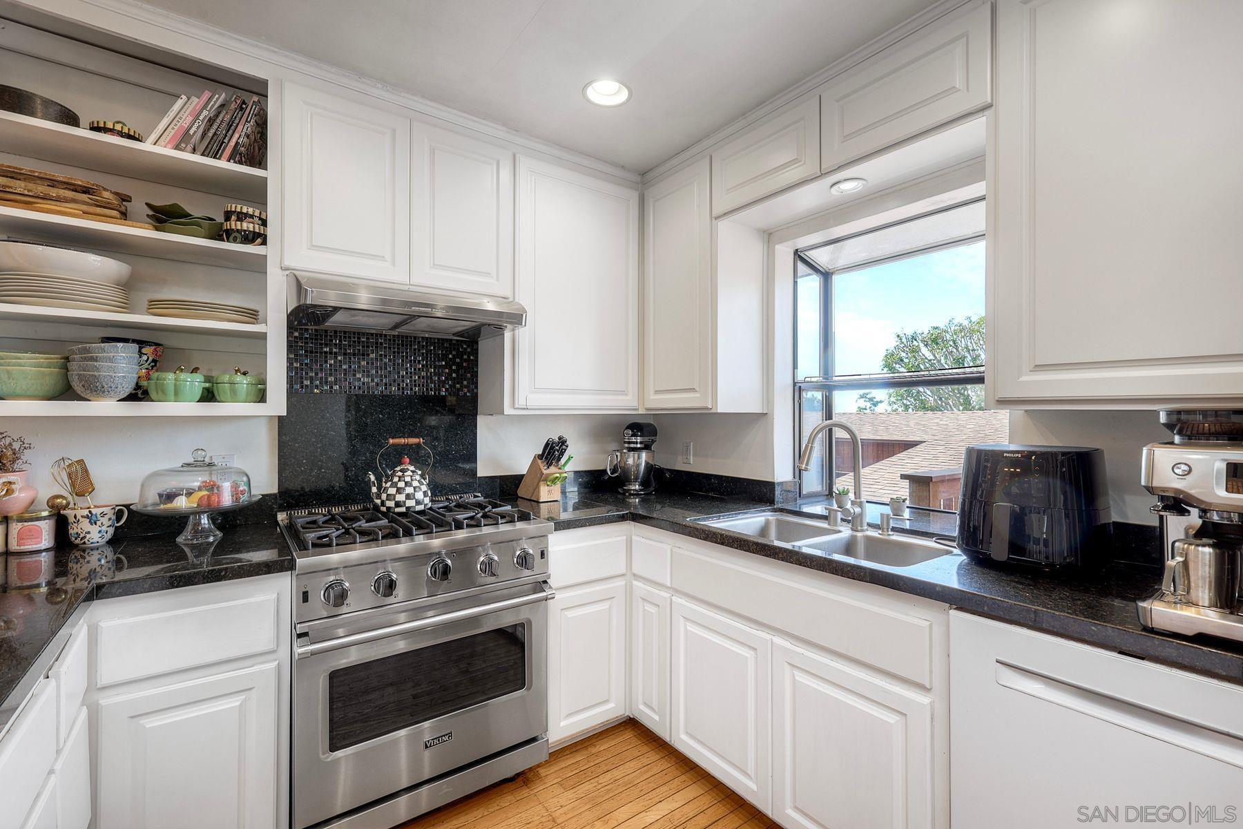 Detail Gallery Image 32 of 35 For 1166  Agate St, San Diego,  CA 92109 - 3 Beds | 2/1 Baths