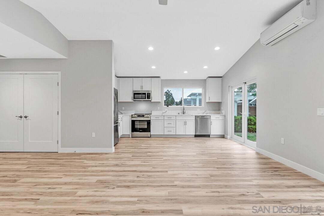 Detail Gallery Image 15 of 35 For 13617  Putney Rd, Poway,  CA 92064 - 2 Beds | 2 Baths