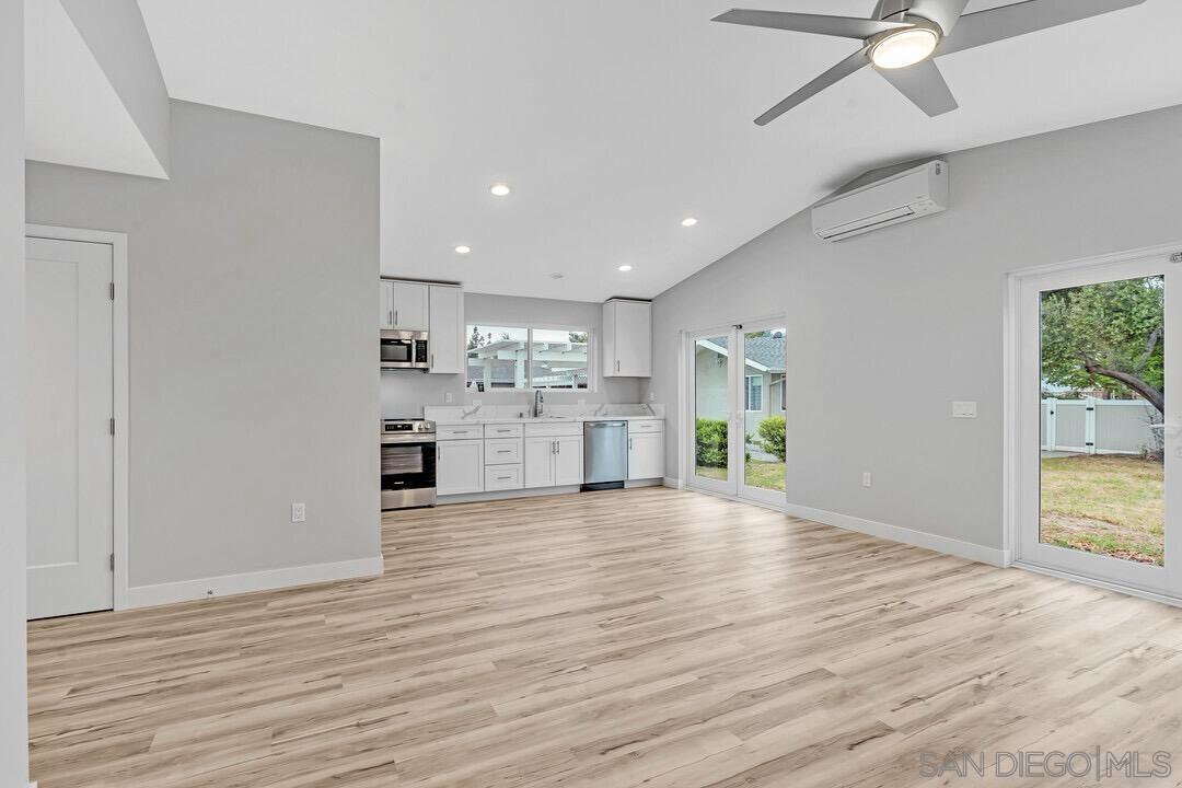 Detail Gallery Image 17 of 35 For 13617  Putney Rd, Poway,  CA 92064 - 2 Beds | 2 Baths