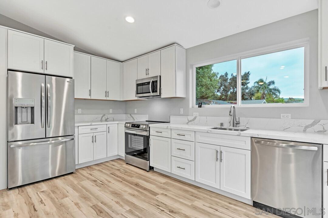 Detail Gallery Image 6 of 35 For 13617  Putney Rd, Poway,  CA 92064 - 2 Beds | 2 Baths