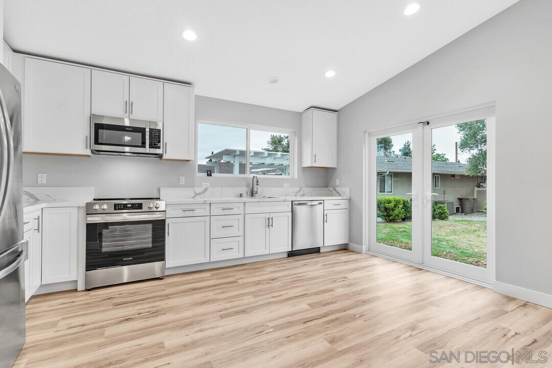 Detail Gallery Image 7 of 35 For 13617  Putney Rd, Poway,  CA 92064 - 2 Beds | 2 Baths