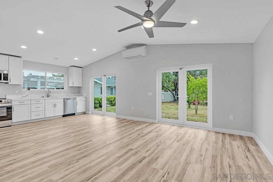 Detail Gallery Image 10 of 35 For 13617  Putney Rd, Poway,  CA 92064 - 2 Beds | 2 Baths