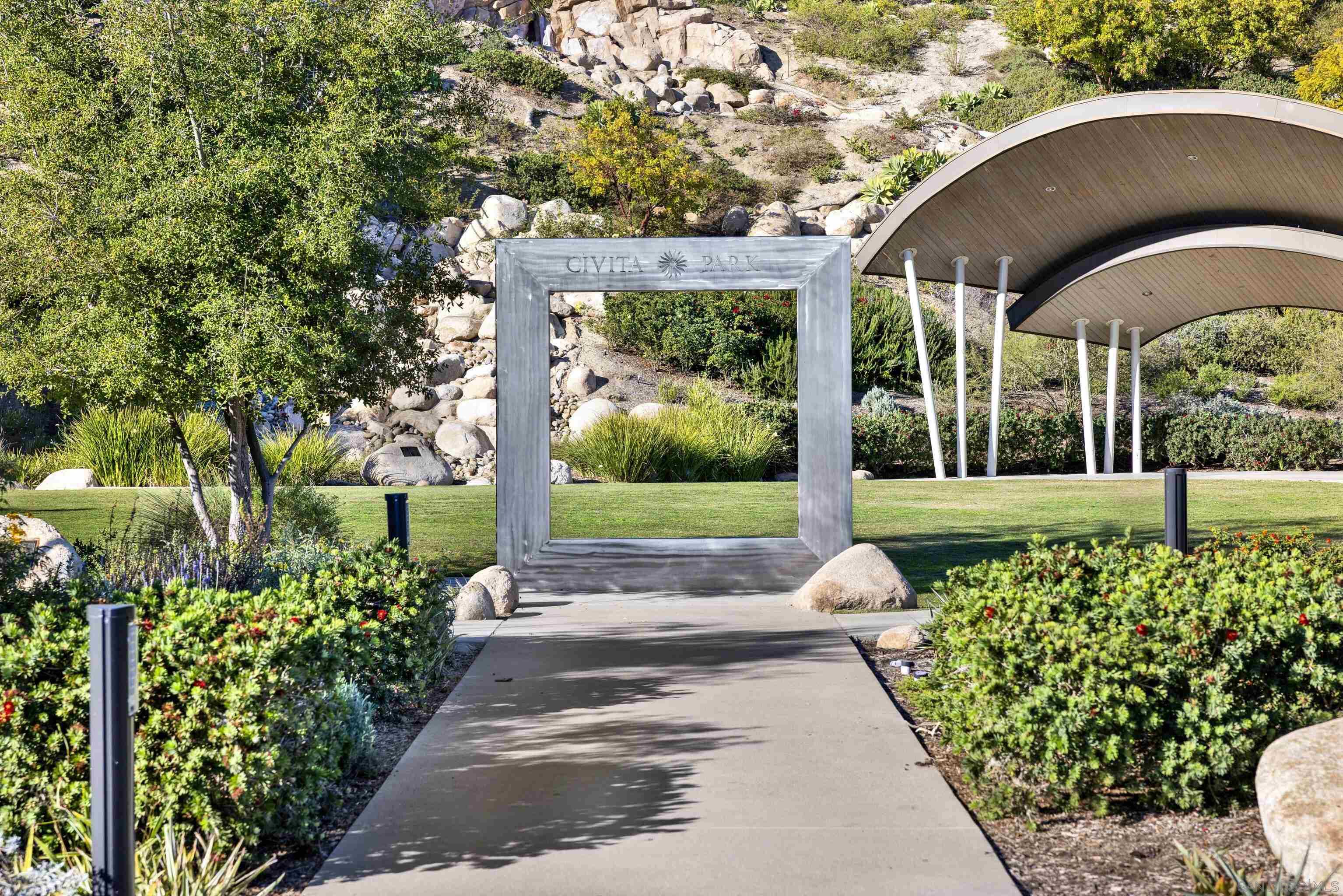 Detail Gallery Image 32 of 33 For 2756  via Alta Place, San Diego,  CA 92108 - 2 Beds | 2/1 Baths