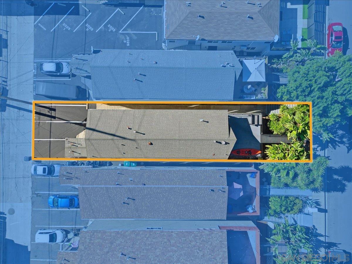 Detail Gallery Image 16 of 75 For 2033  Garnet Ave, San Diego,  CA 92109 - – Beds | – Baths