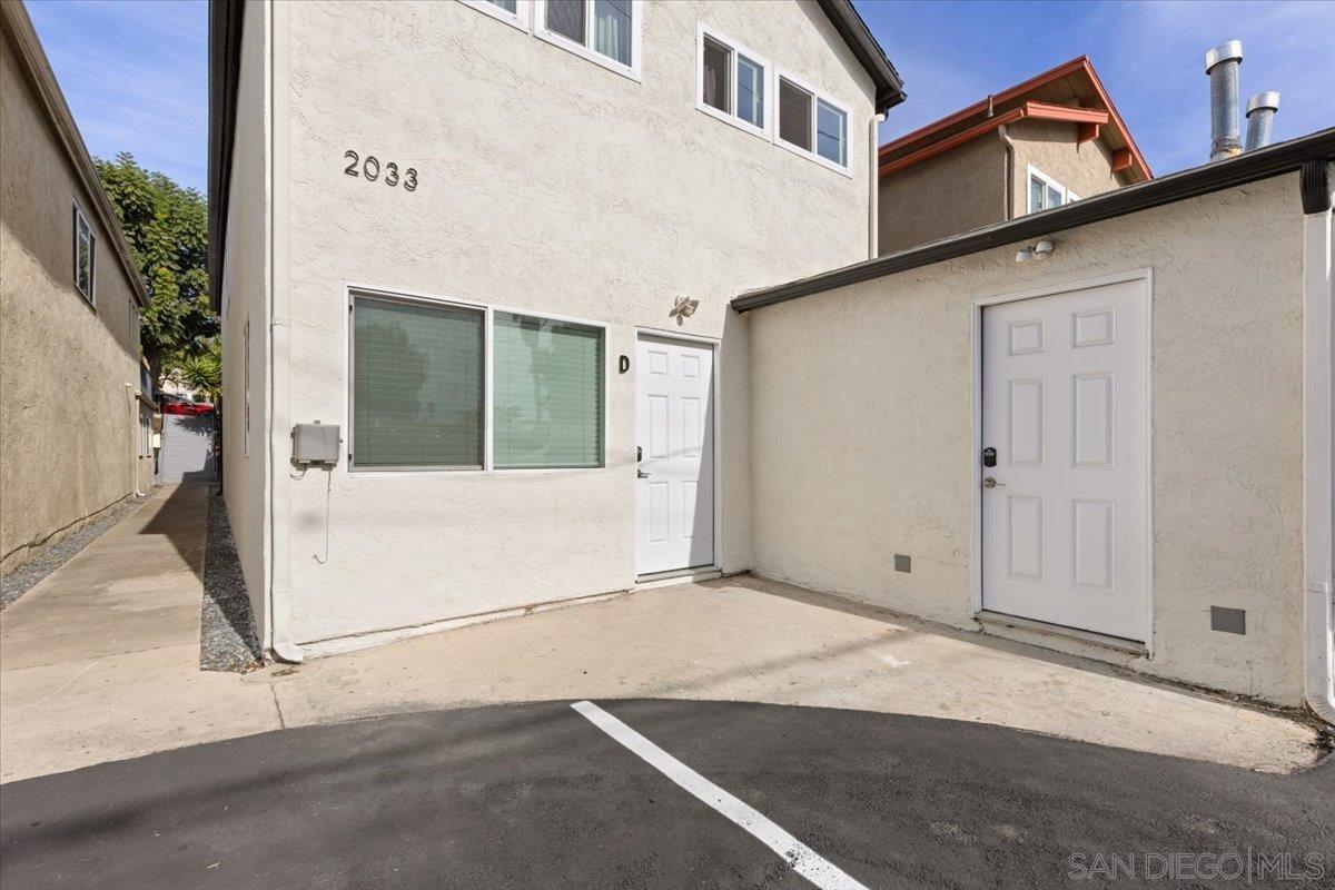 Detail Gallery Image 30 of 75 For 2033  Garnet Ave, San Diego,  CA 92109 - – Beds | – Baths