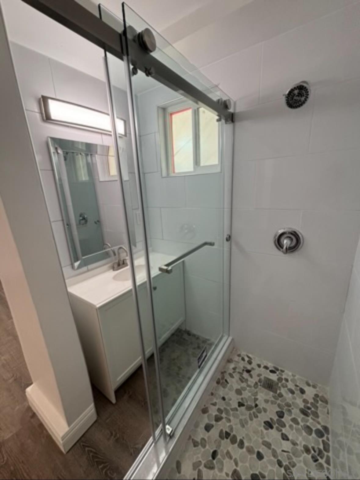 Detail Gallery Image 33 of 75 For 2033  Garnet Ave, San Diego,  CA 92109 - – Beds | – Baths