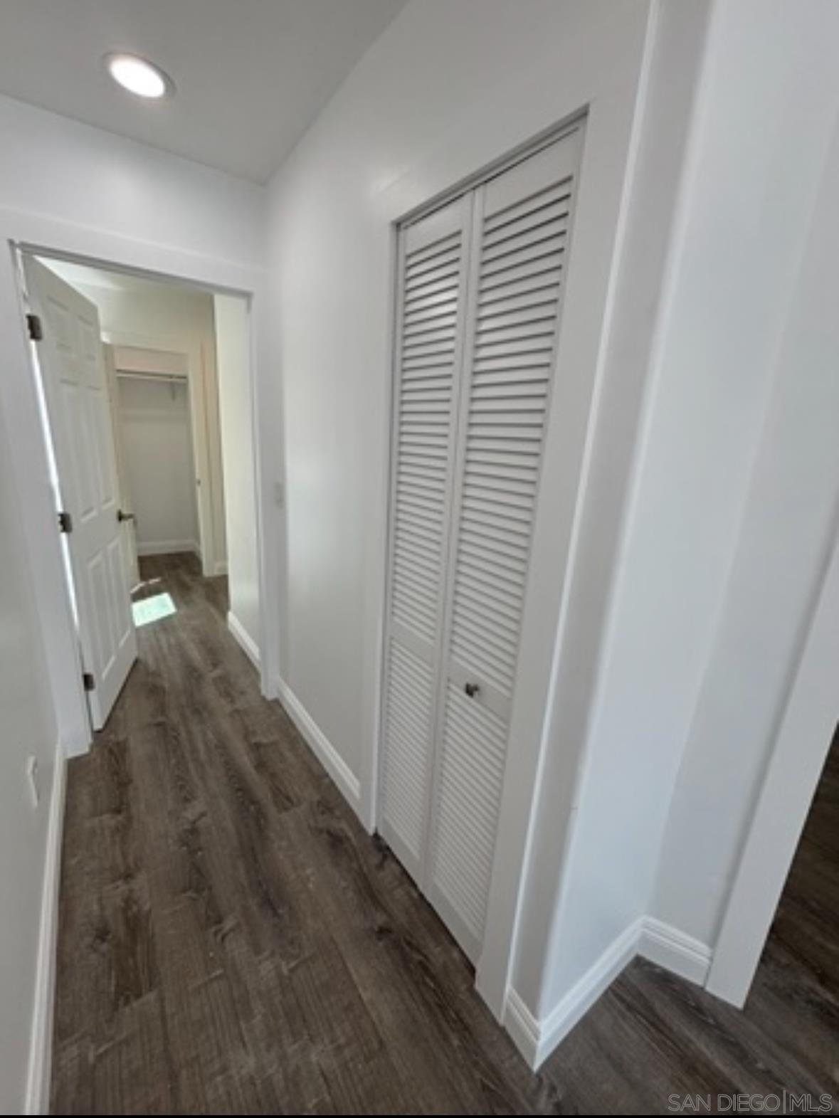 Detail Gallery Image 35 of 75 For 2033  Garnet Ave, San Diego,  CA 92109 - – Beds | – Baths