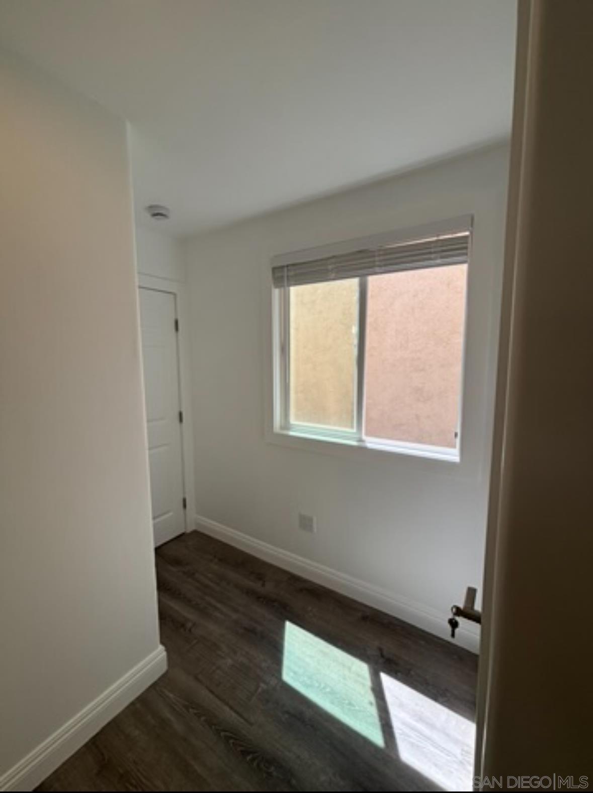 Detail Gallery Image 39 of 75 For 2033  Garnet Ave, San Diego,  CA 92109 - – Beds | – Baths