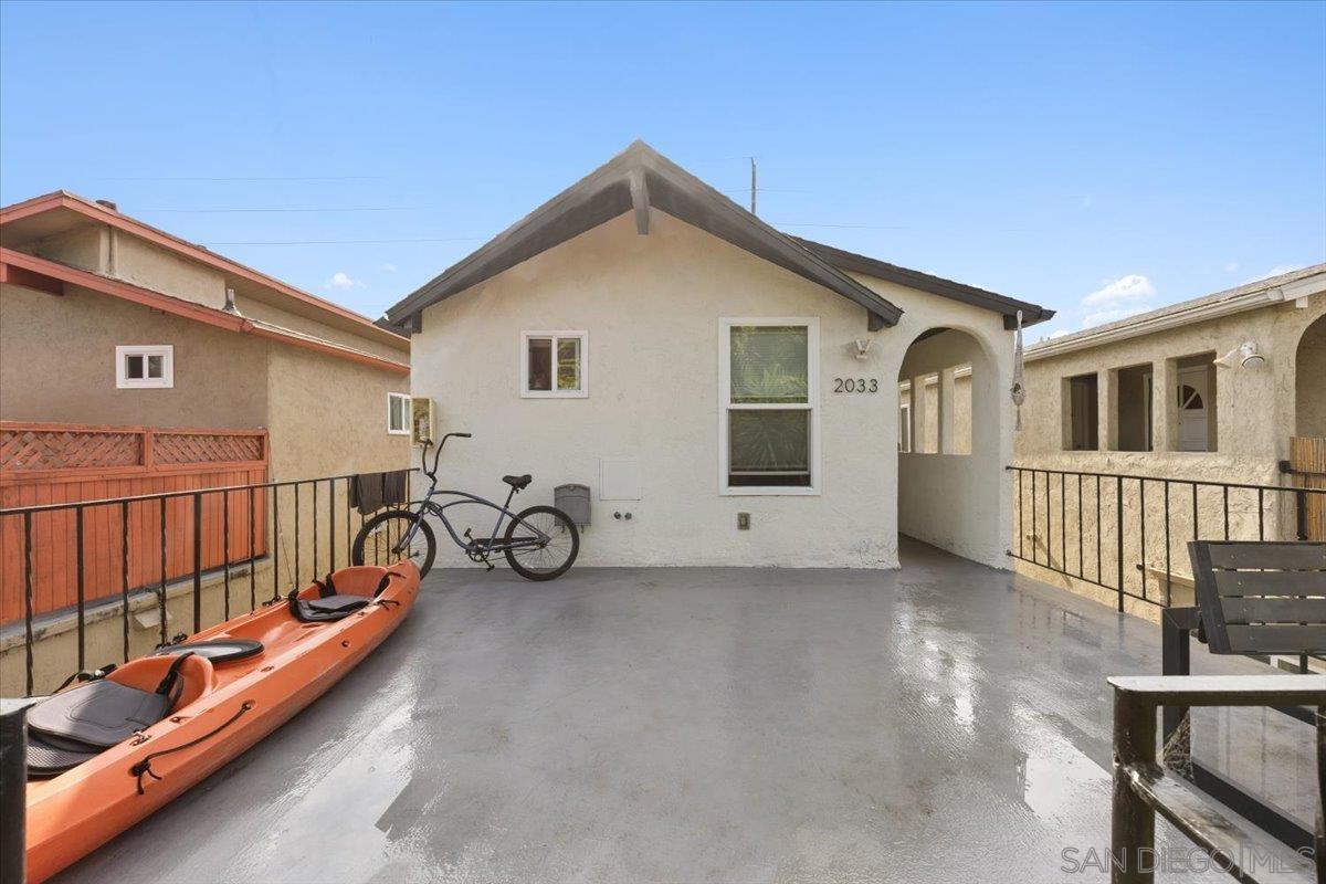 Detail Gallery Image 6 of 75 For 2033  Garnet Ave, San Diego,  CA 92109 - – Beds | – Baths