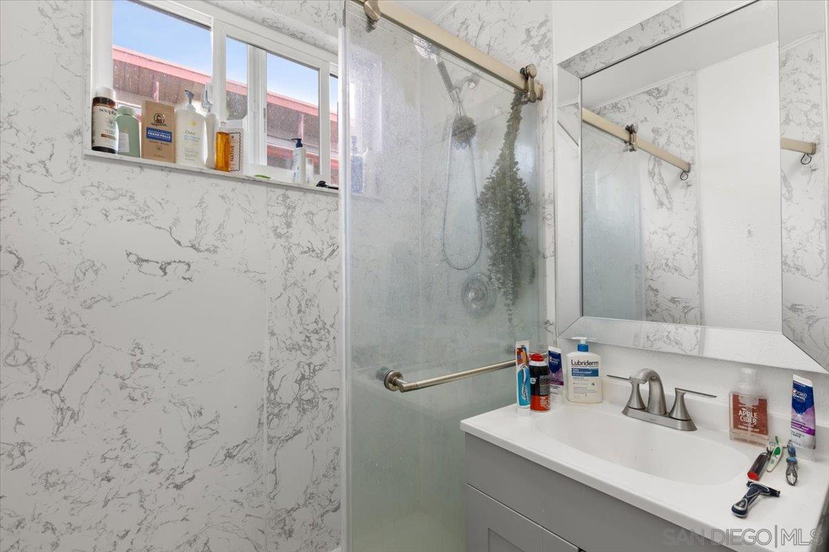 Detail Gallery Image 53 of 75 For 2033  Garnet Ave, San Diego,  CA 92109 - – Beds | – Baths