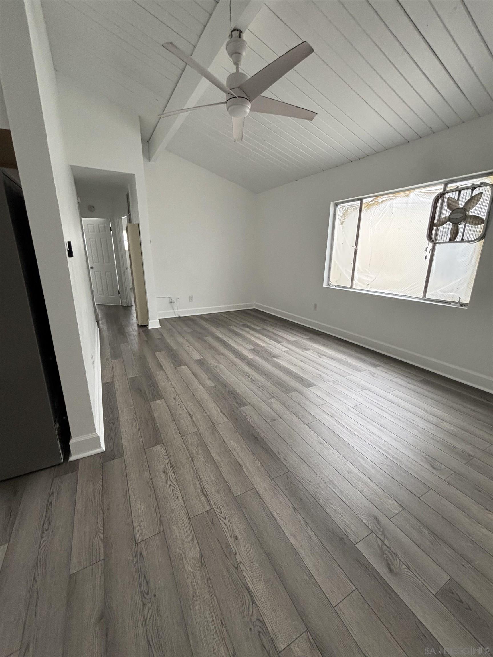 Detail Gallery Image 54 of 75 For 2033  Garnet Ave, San Diego,  CA 92109 - – Beds | – Baths