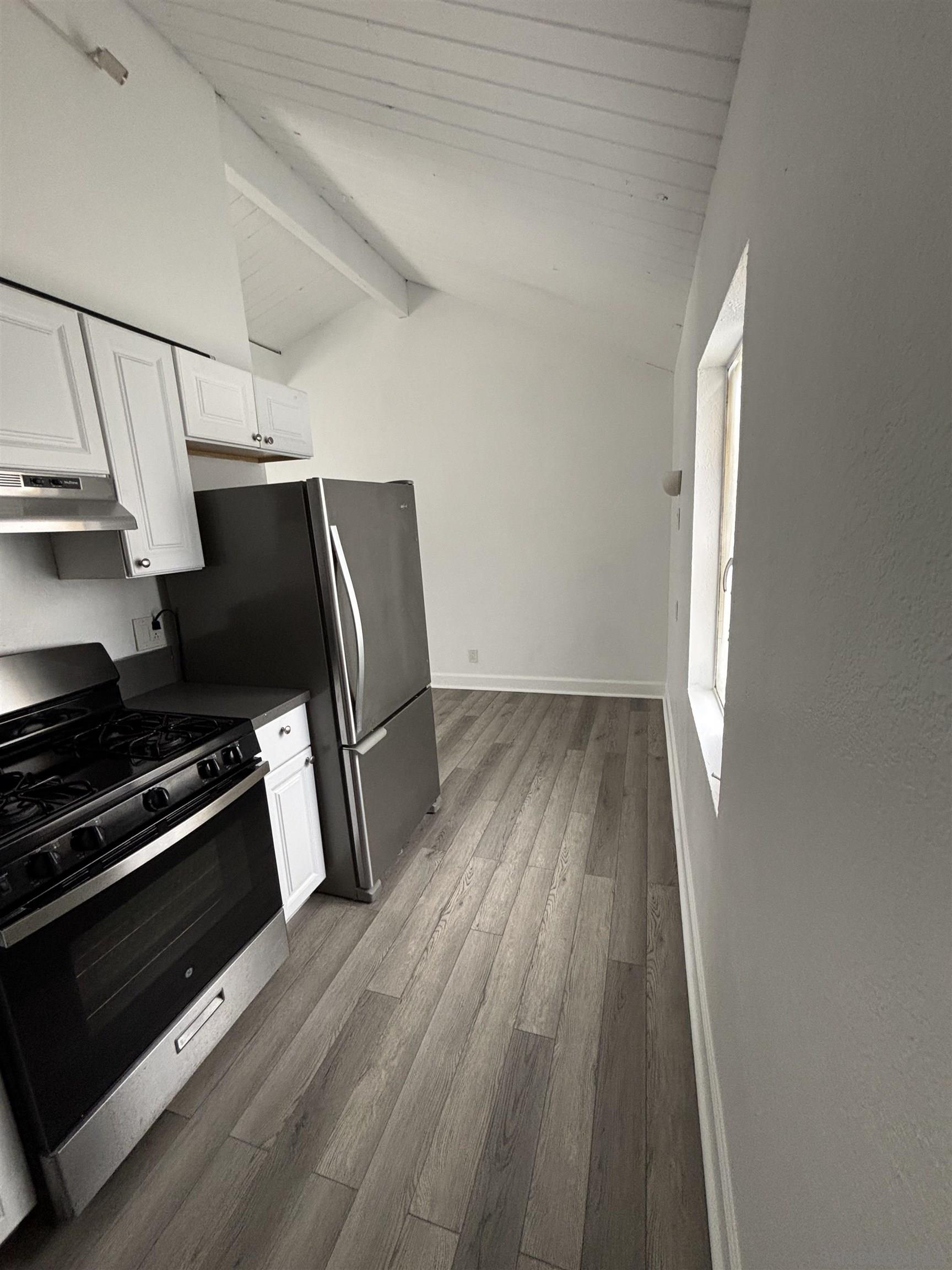 Detail Gallery Image 56 of 75 For 2033  Garnet Ave, San Diego,  CA 92109 - – Beds | – Baths