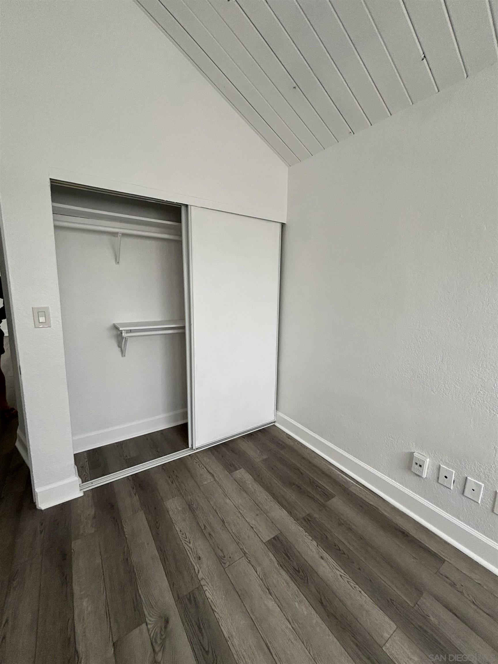 Detail Gallery Image 58 of 75 For 2033  Garnet Ave, San Diego,  CA 92109 - – Beds | – Baths