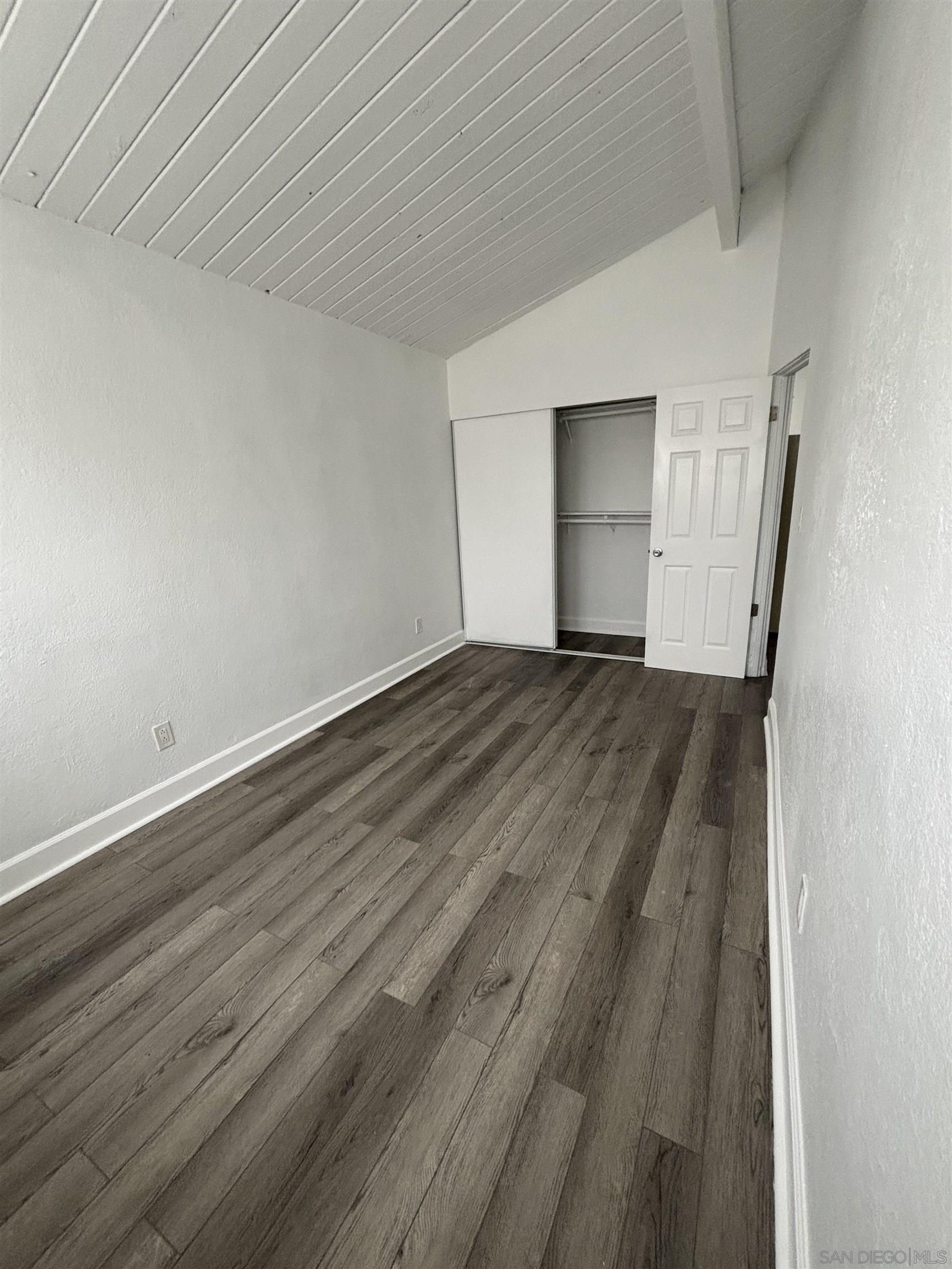 Detail Gallery Image 61 of 75 For 2033  Garnet Ave, San Diego,  CA 92109 - – Beds | – Baths