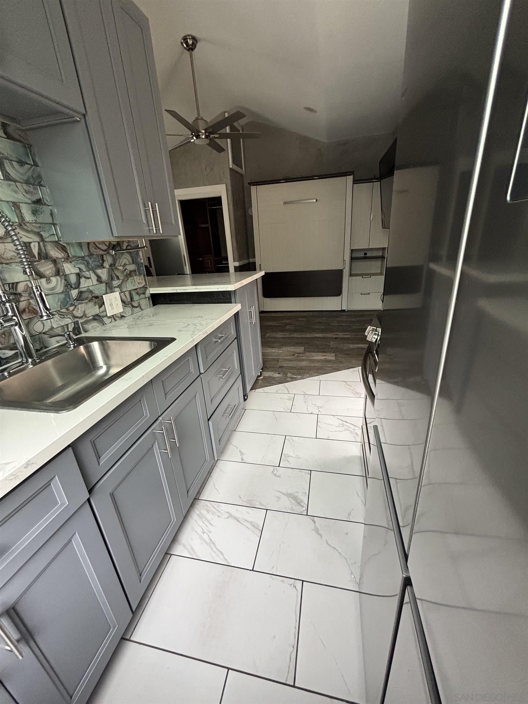 Detail Gallery Image 70 of 75 For 2033  Garnet Ave, San Diego,  CA 92109 - – Beds | – Baths