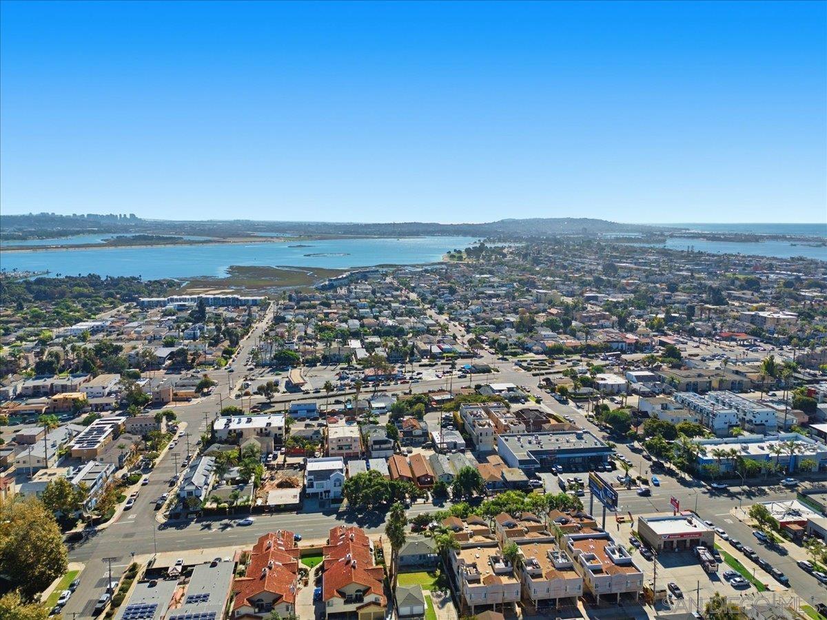 Detail Gallery Image 72 of 75 For 2033  Garnet Ave, San Diego,  CA 92109 - – Beds | – Baths