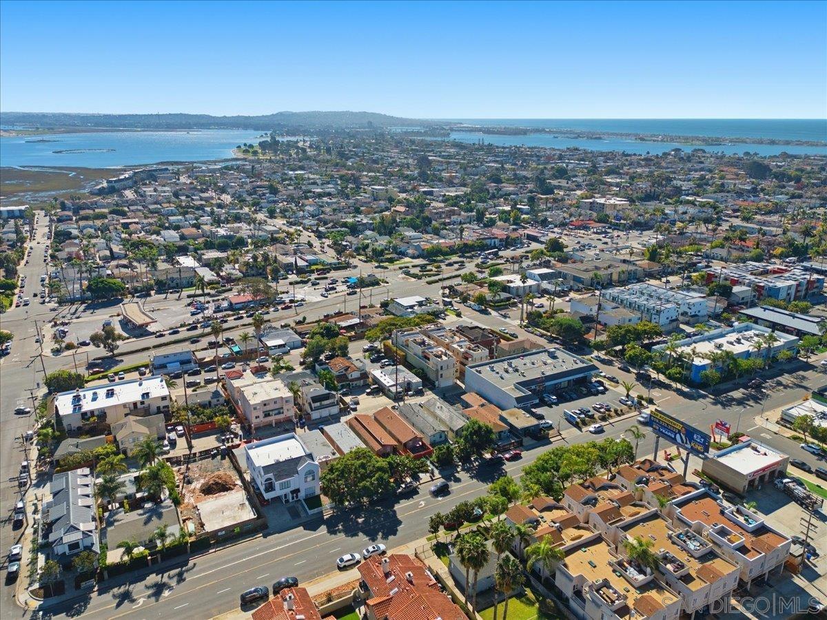 Detail Gallery Image 75 of 75 For 2033  Garnet Ave, San Diego,  CA 92109 - – Beds | – Baths