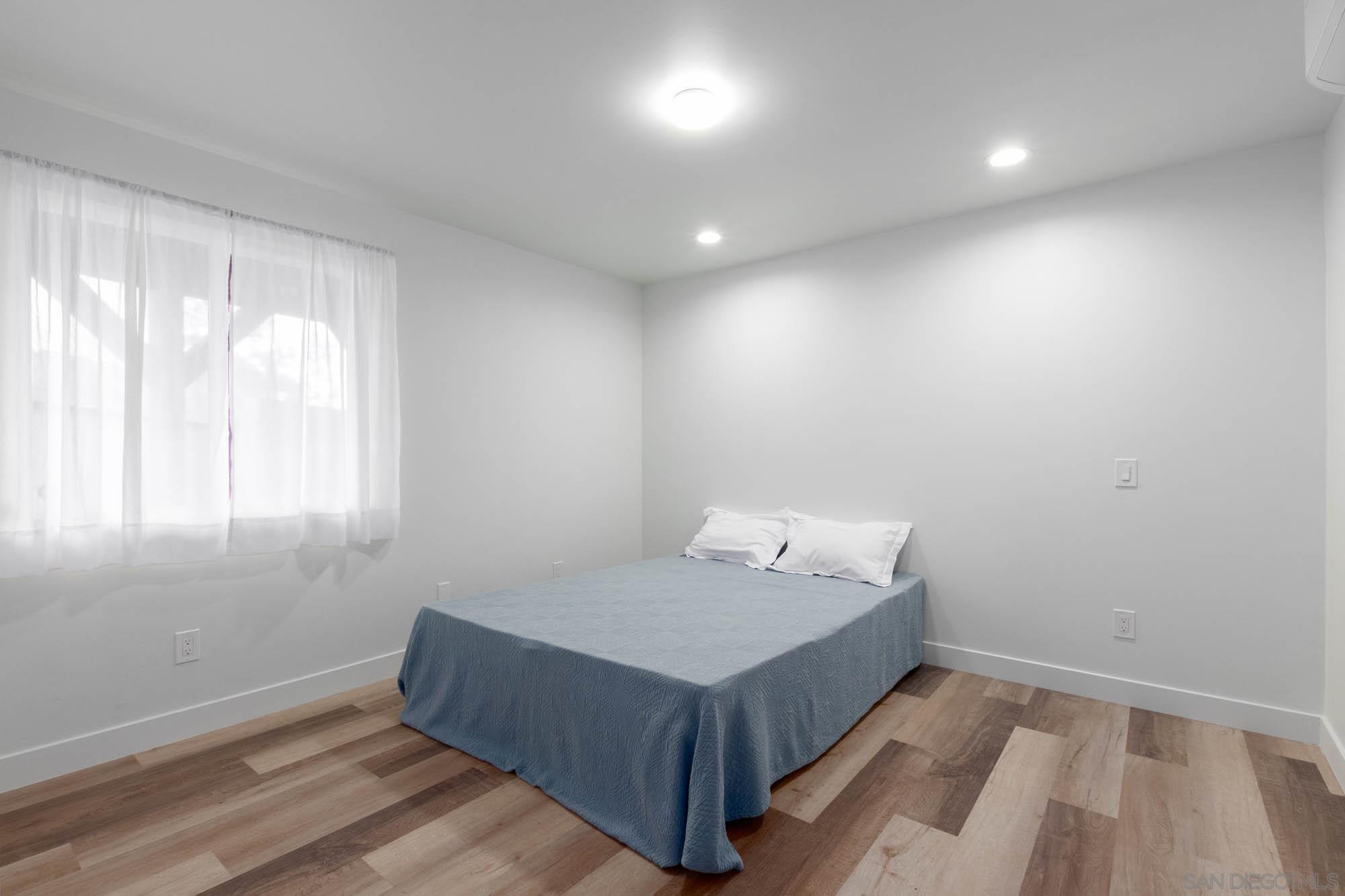 Detail Gallery Image 16 of 50 For 1718-1720  Westinghouse St, San Diego,  CA 92111 - 3 Beds | 3 Baths