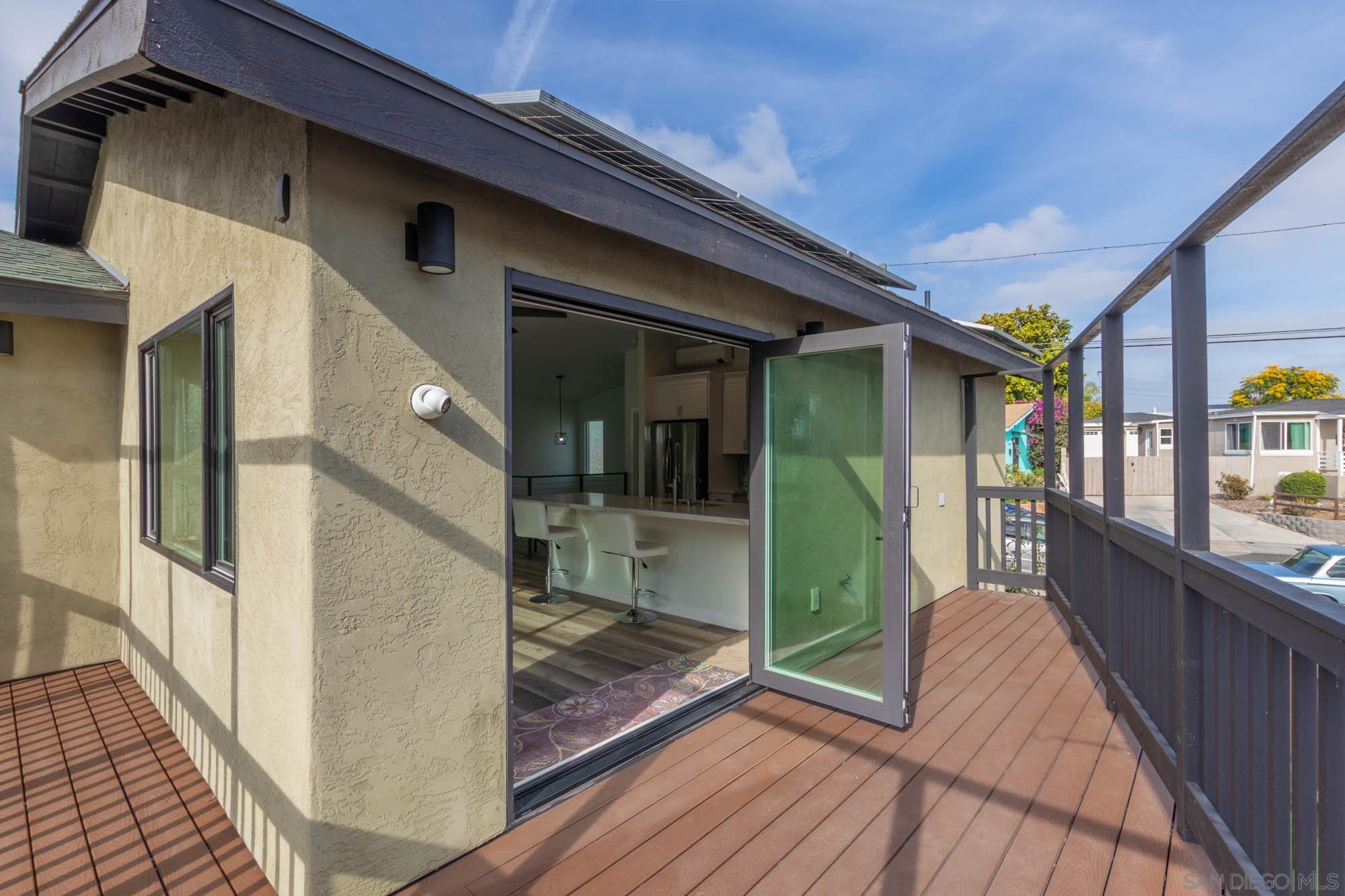 Detail Gallery Image 17 of 50 For 1718-1720  Westinghouse St, San Diego,  CA 92111 - 3 Beds | 3 Baths