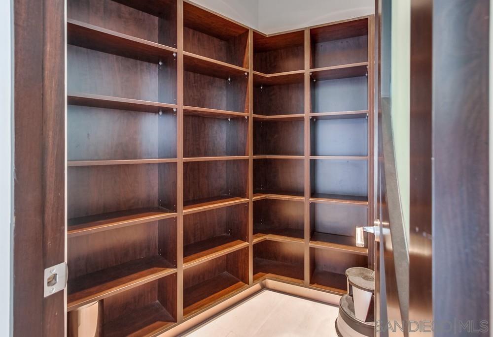 Detail Gallery Image 21 of 62 For 6125  Terryhill Dr, La Jolla,  CA 92037 - 5 Beds | 6/1 Baths