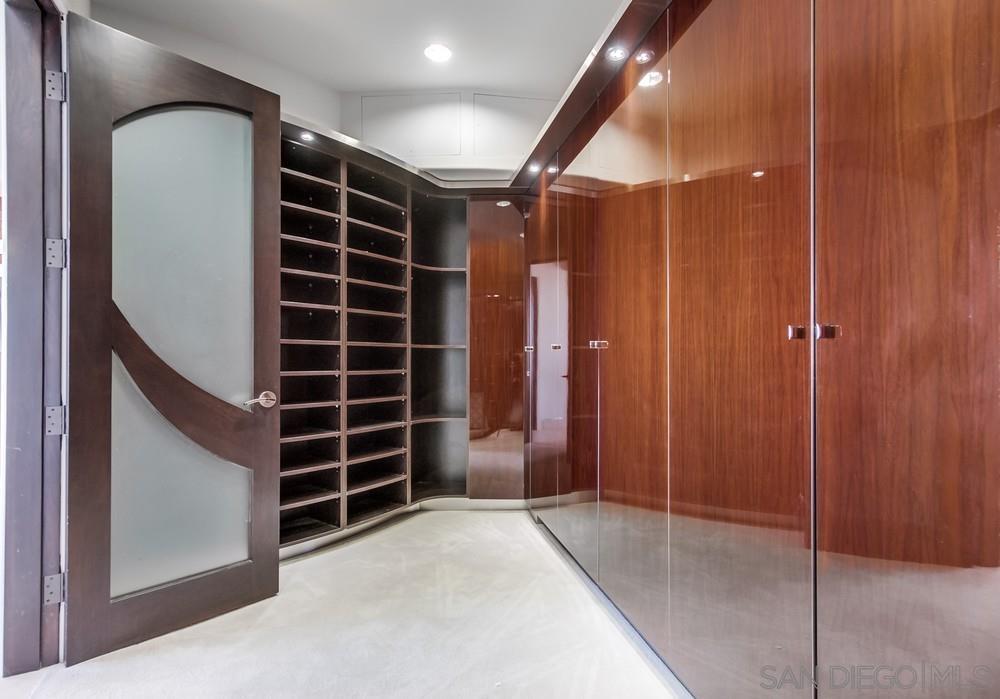 Detail Gallery Image 33 of 62 For 6125  Terryhill Dr, La Jolla,  CA 92037 - 5 Beds | 6/1 Baths