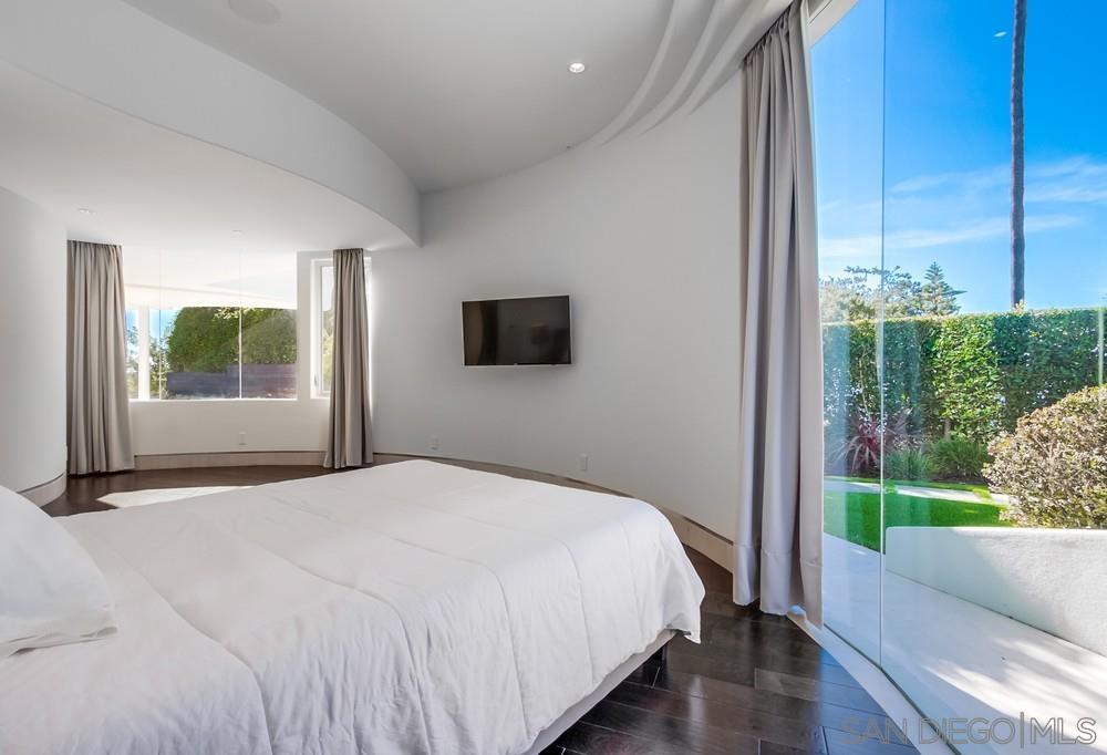 Detail Gallery Image 49 of 62 For 6125  Terryhill Dr, La Jolla,  CA 92037 - 5 Beds | 6/1 Baths