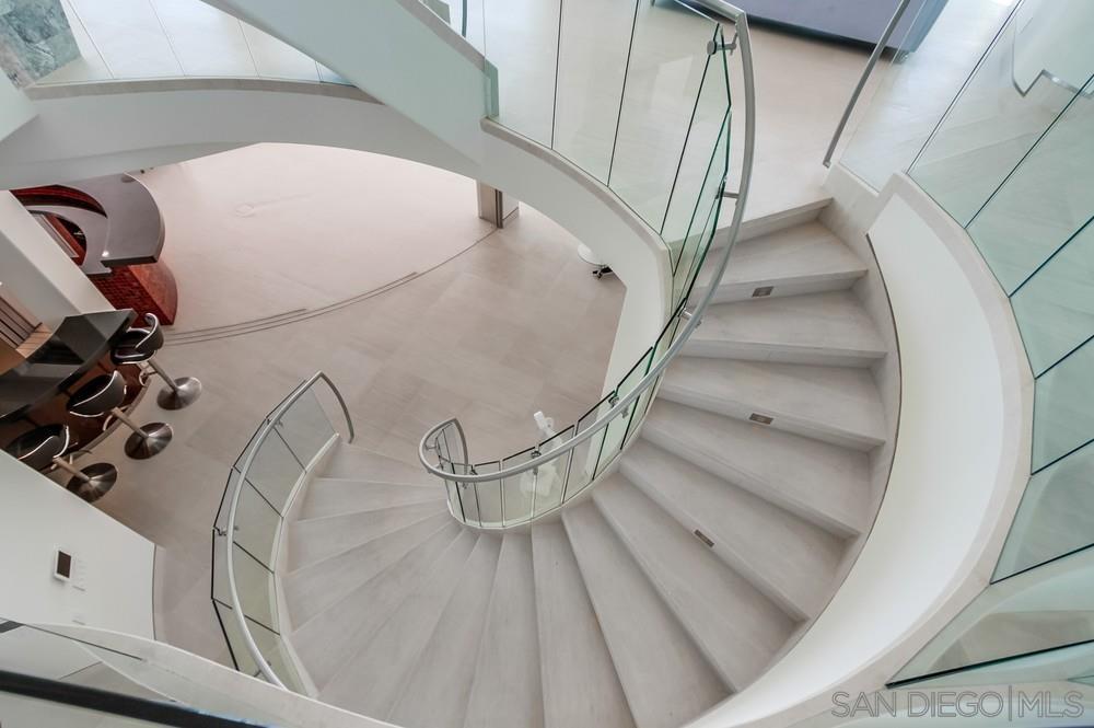 Detail Gallery Image 6 of 62 For 6125  Terryhill Dr, La Jolla,  CA 92037 - 5 Beds | 6/1 Baths