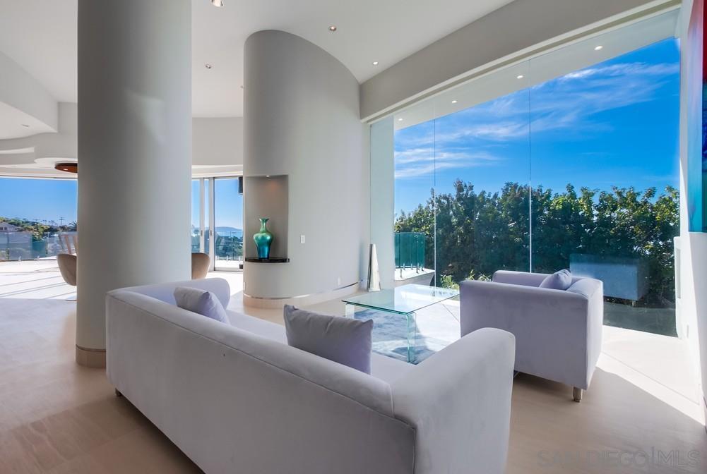 Detail Gallery Image 7 of 62 For 6125  Terryhill Dr, La Jolla,  CA 92037 - 5 Beds | 6/1 Baths