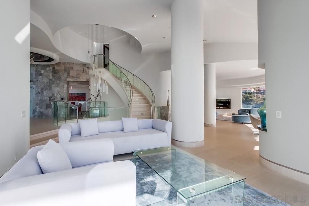 Detail Gallery Image 8 of 62 For 6125  Terryhill Dr, La Jolla,  CA 92037 - 5 Beds | 6/1 Baths