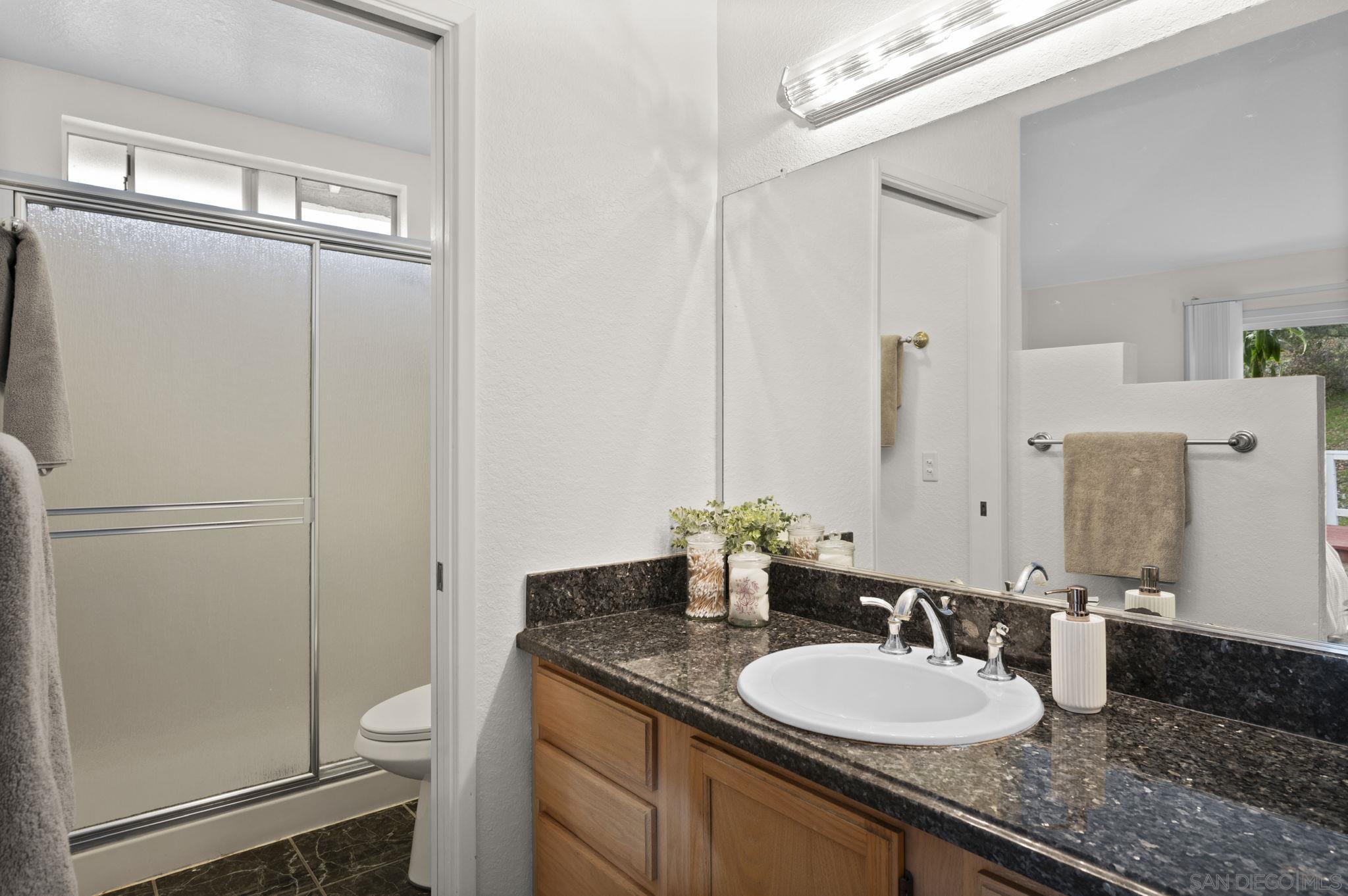 Detail Gallery Image 19 of 38 For 10919  Avenida De Los Lobos, San Diego,  CA 92127 - 3 Beds | 2 Baths