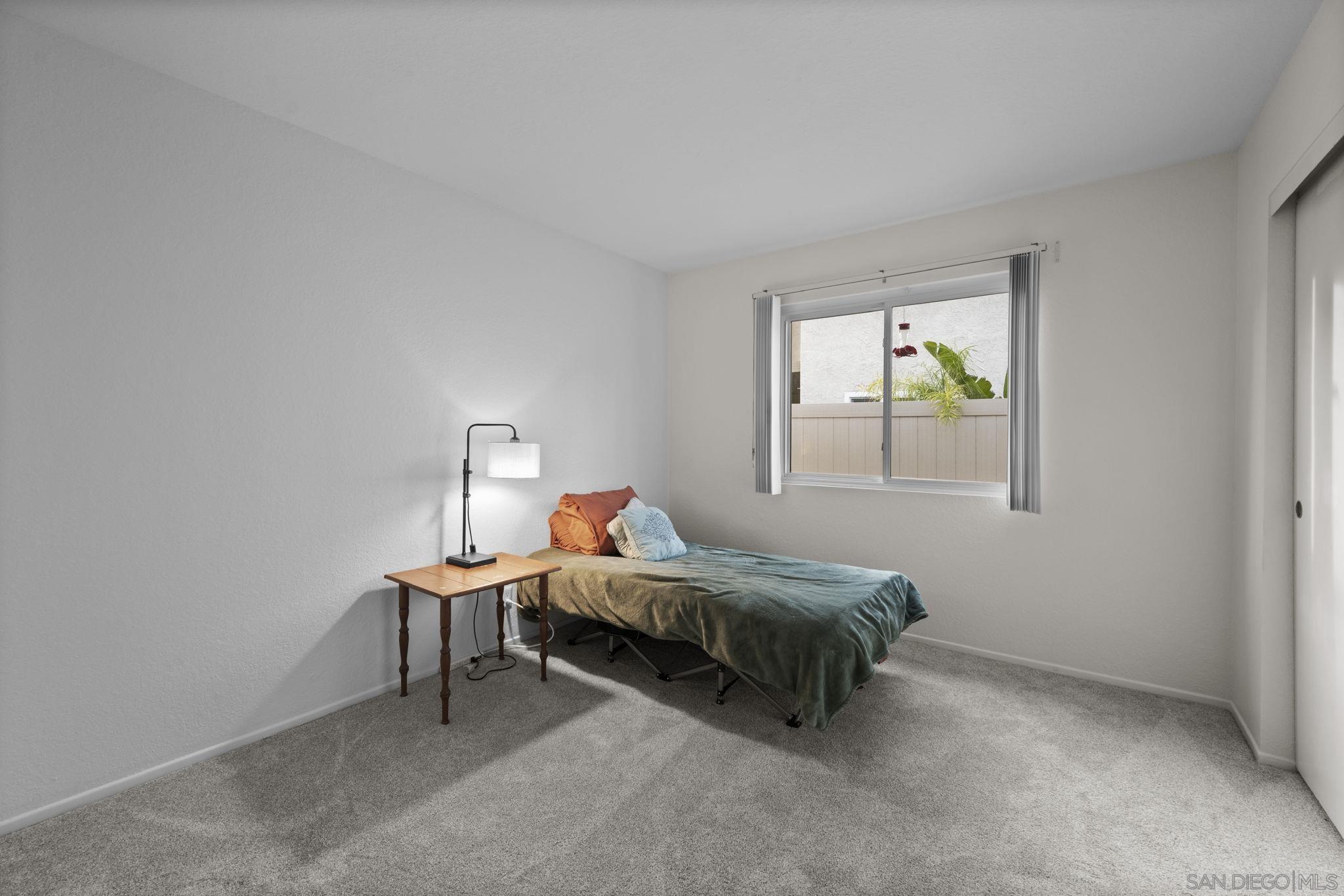 Detail Gallery Image 21 of 38 For 10919  Avenida De Los Lobos, San Diego,  CA 92127 - 3 Beds | 2 Baths