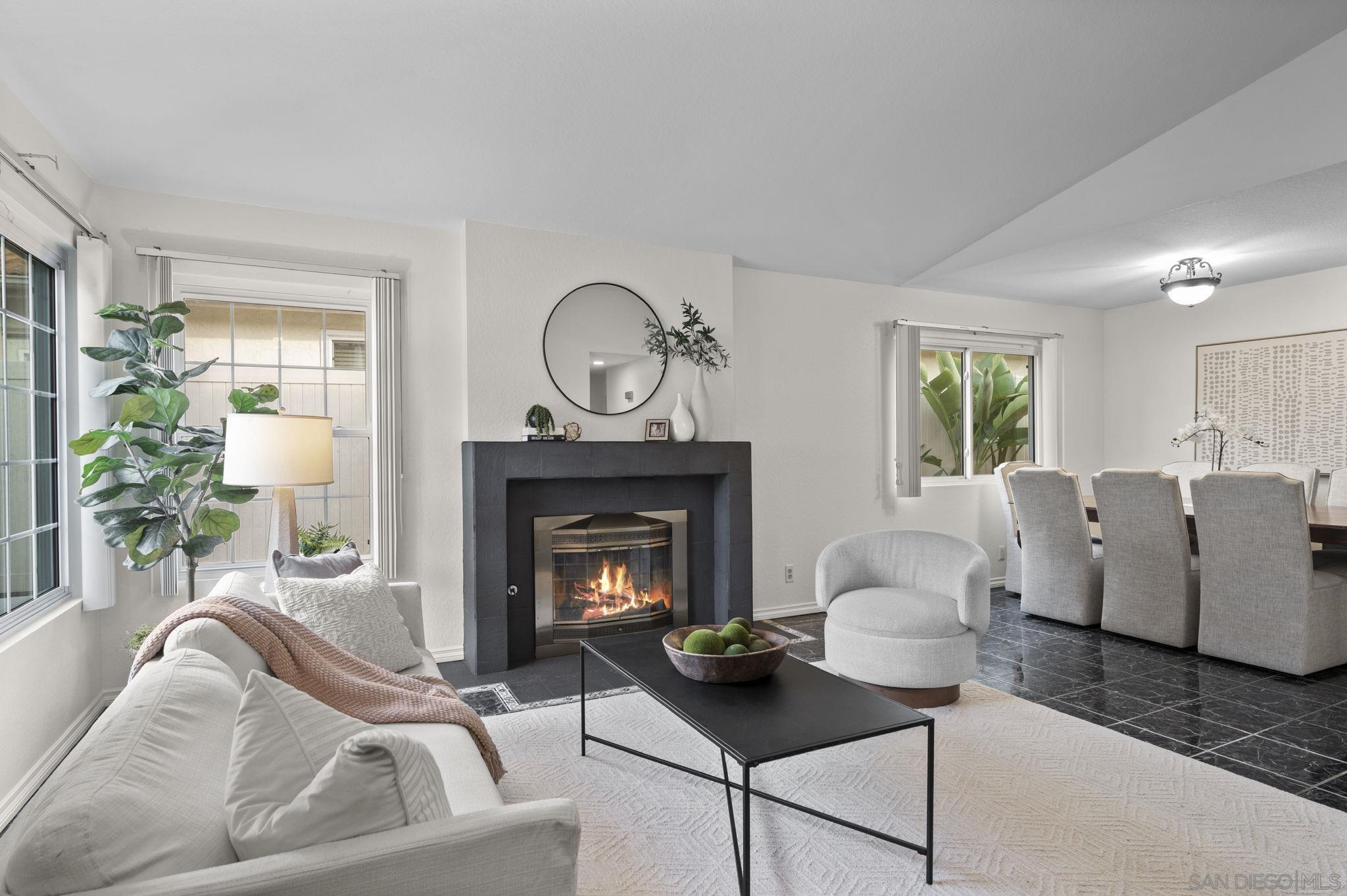 Detail Gallery Image 6 of 38 For 10919  Avenida De Los Lobos, San Diego,  CA 92127 - 3 Beds | 2 Baths