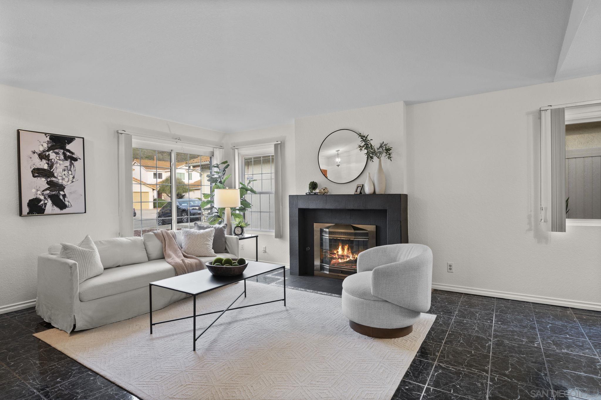 Detail Gallery Image 7 of 38 For 10919  Avenida De Los Lobos, San Diego,  CA 92127 - 3 Beds | 2 Baths