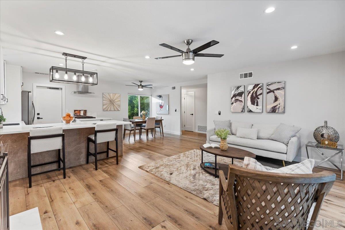 Detail Gallery Image 13 of 37 For 9737  Roe Dr, Santee,  CA 92071 - 4 Beds | 2 Baths