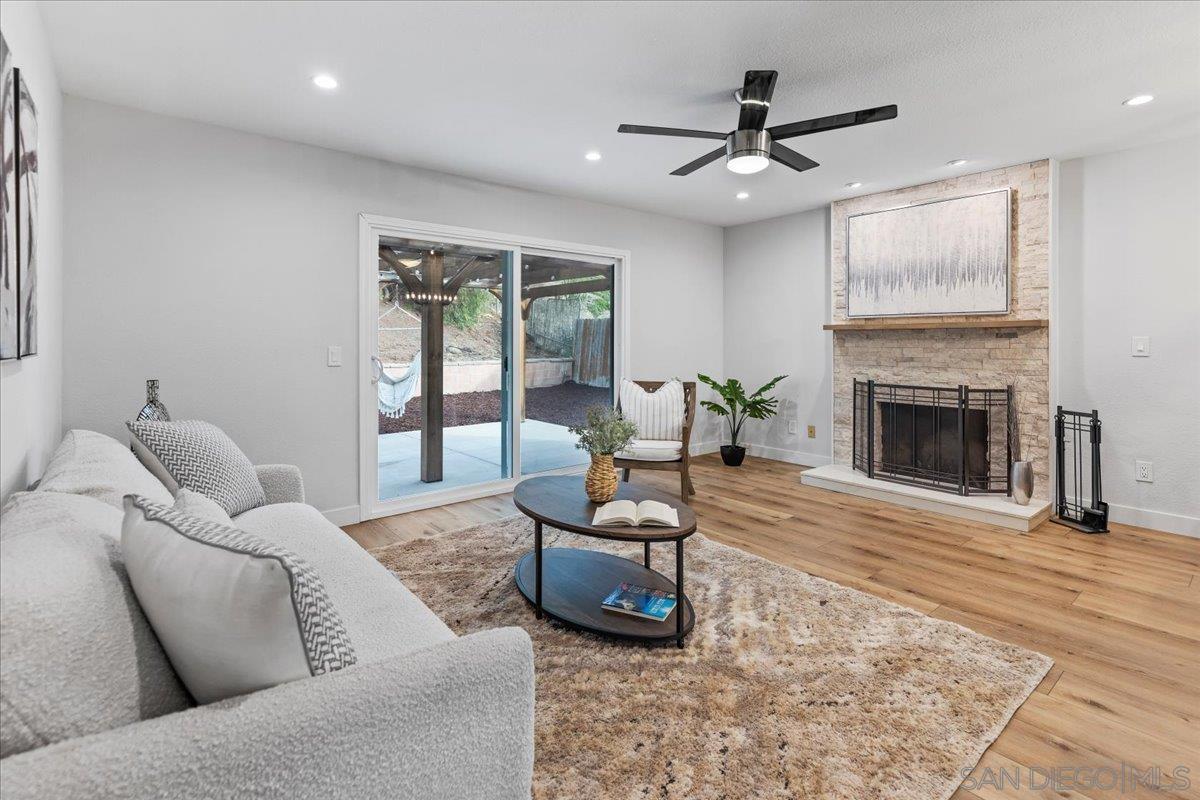 Detail Gallery Image 15 of 37 For 9737  Roe Dr, Santee,  CA 92071 - 4 Beds | 2 Baths