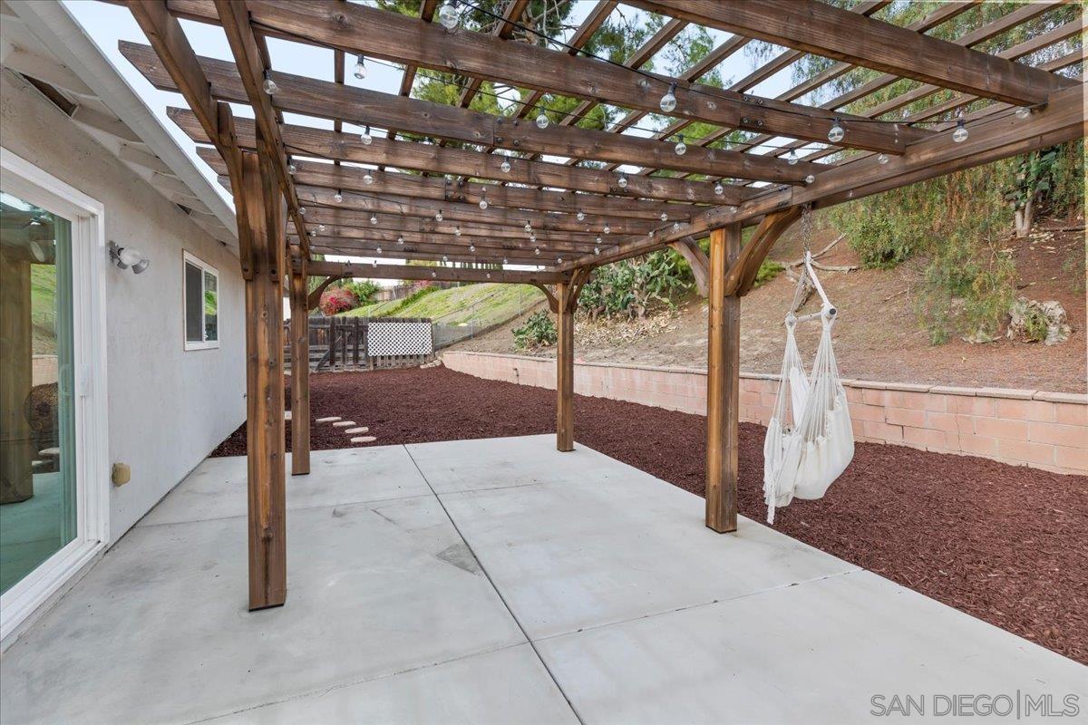 Detail Gallery Image 29 of 37 For 9737  Roe Dr, Santee,  CA 92071 - 4 Beds | 2 Baths