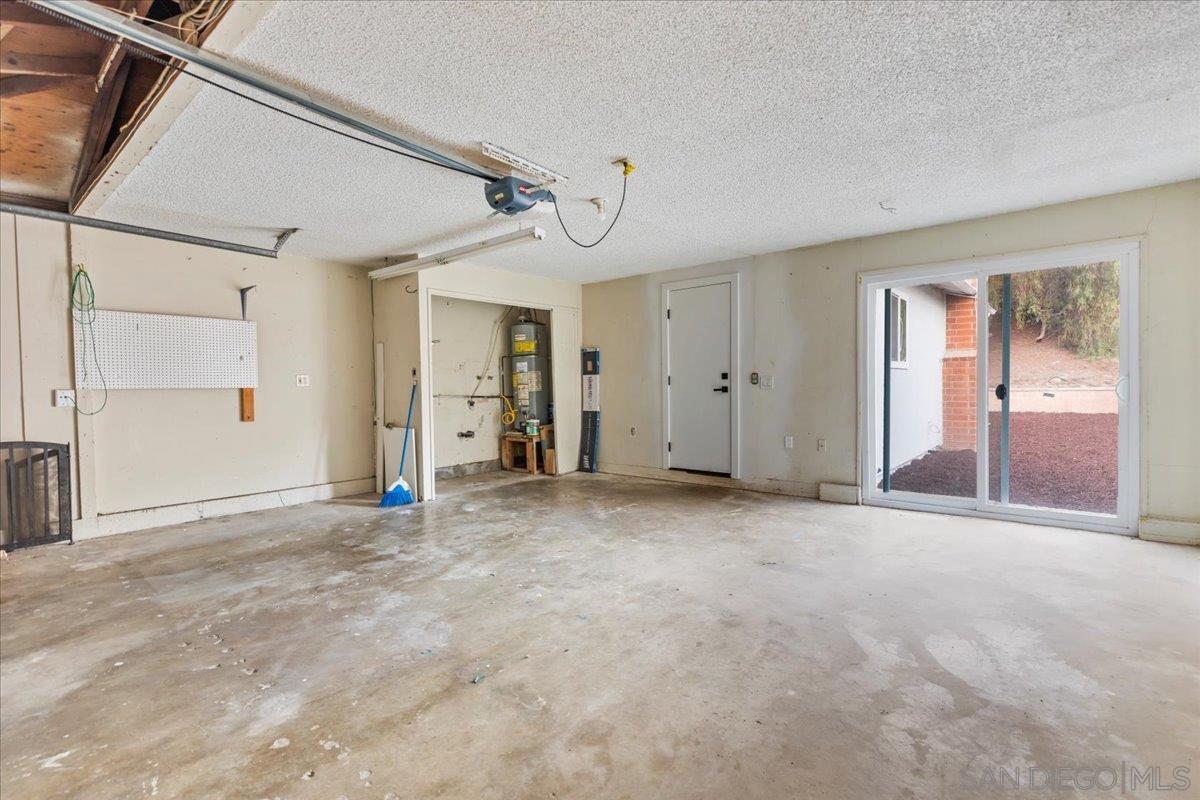 Detail Gallery Image 35 of 37 For 9737  Roe Dr, Santee,  CA 92071 - 4 Beds | 2 Baths