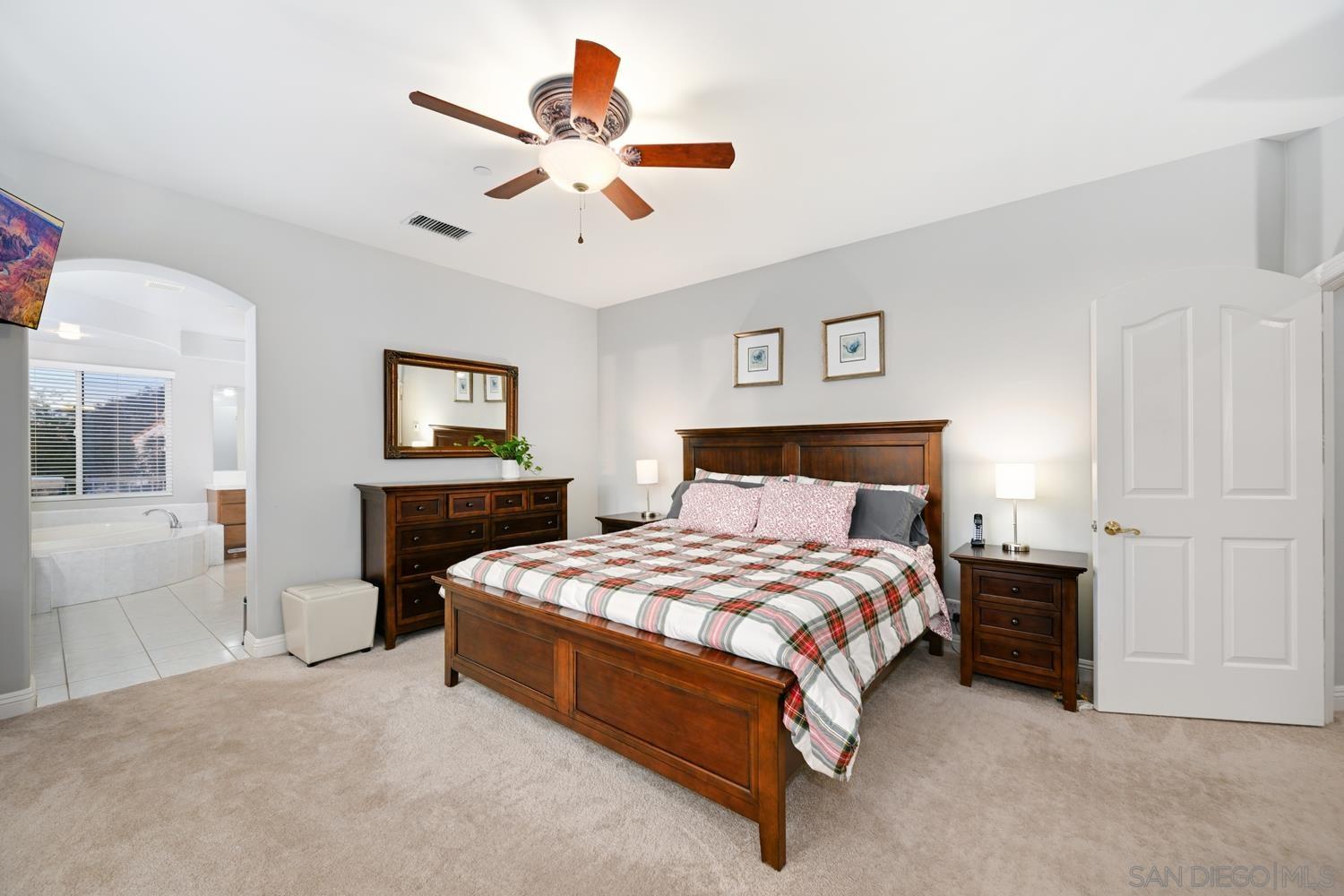 Detail Gallery Image 18 of 63 For 29190  Crystal Ridge Ct, Escondido,  CA 92026 - 5 Beds | 3/1 Baths