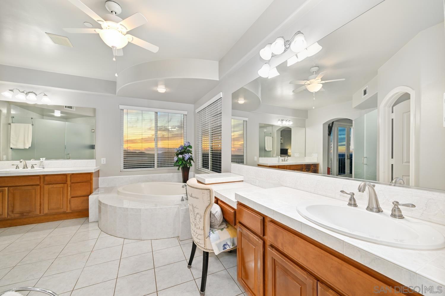 Detail Gallery Image 24 of 63 For 29190  Crystal Ridge Ct, Escondido,  CA 92026 - 5 Beds | 3/1 Baths